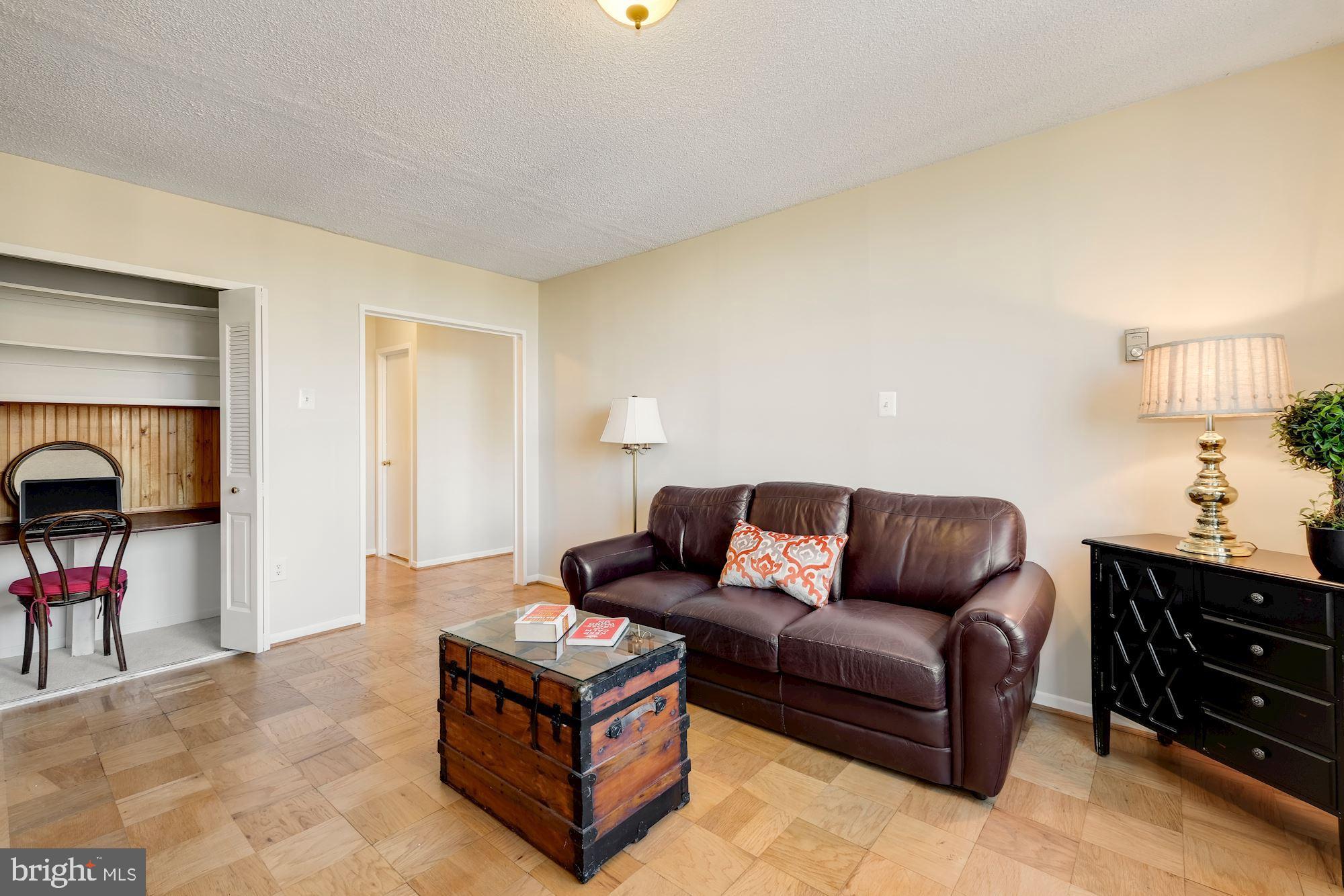 SKYLINE PLAZA - Residential