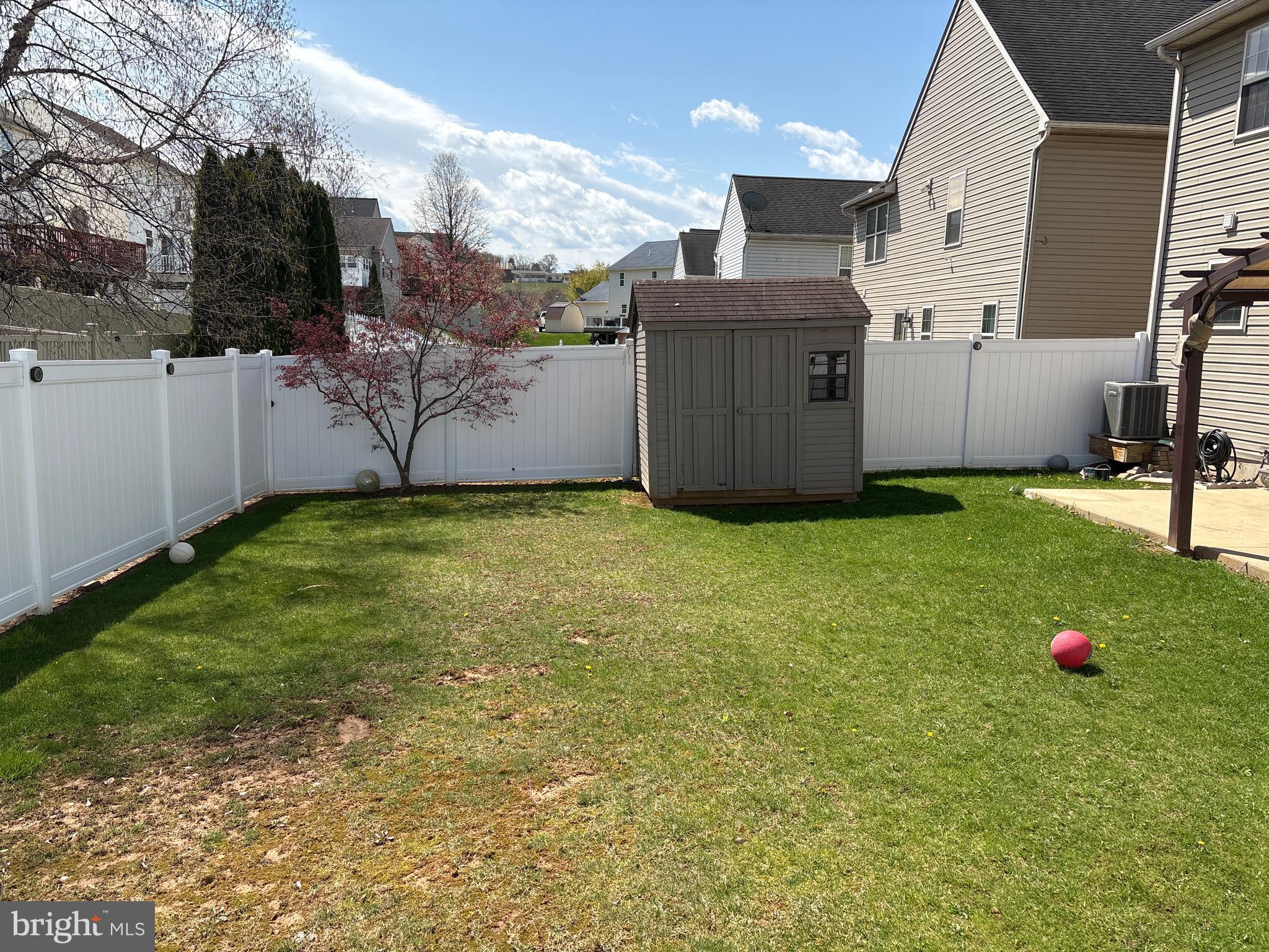 CHATHAM CREEK - Residential Lease