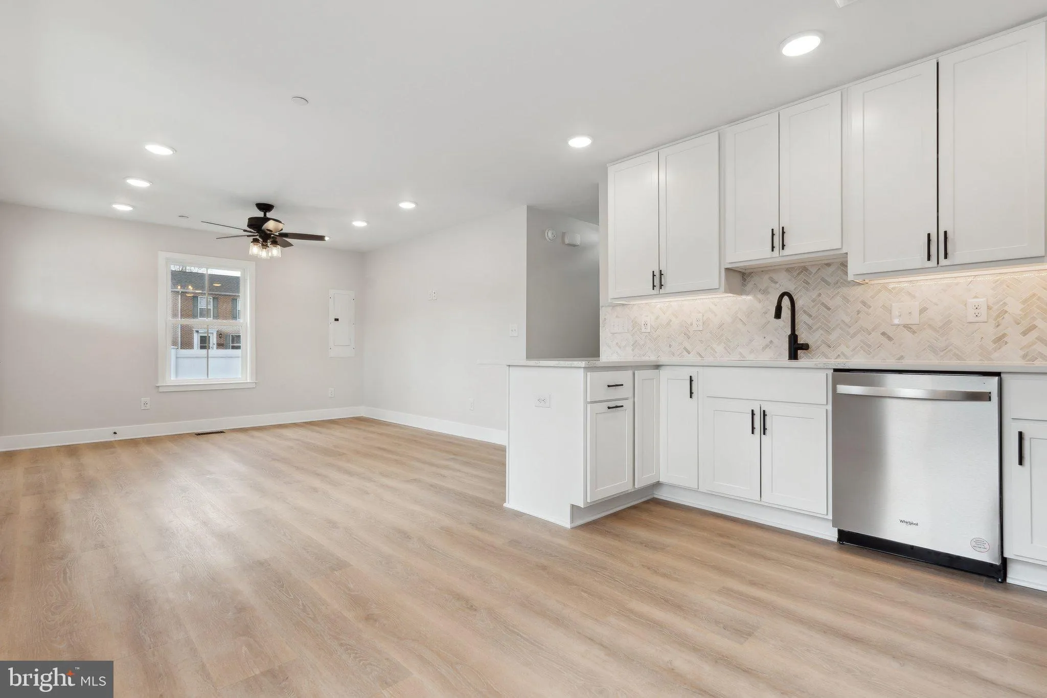 Aberdeen, Maryland 21001, United States, 3 Bedrooms Bedrooms, ,2 BathroomsBathrooms,Residential,Active,99524