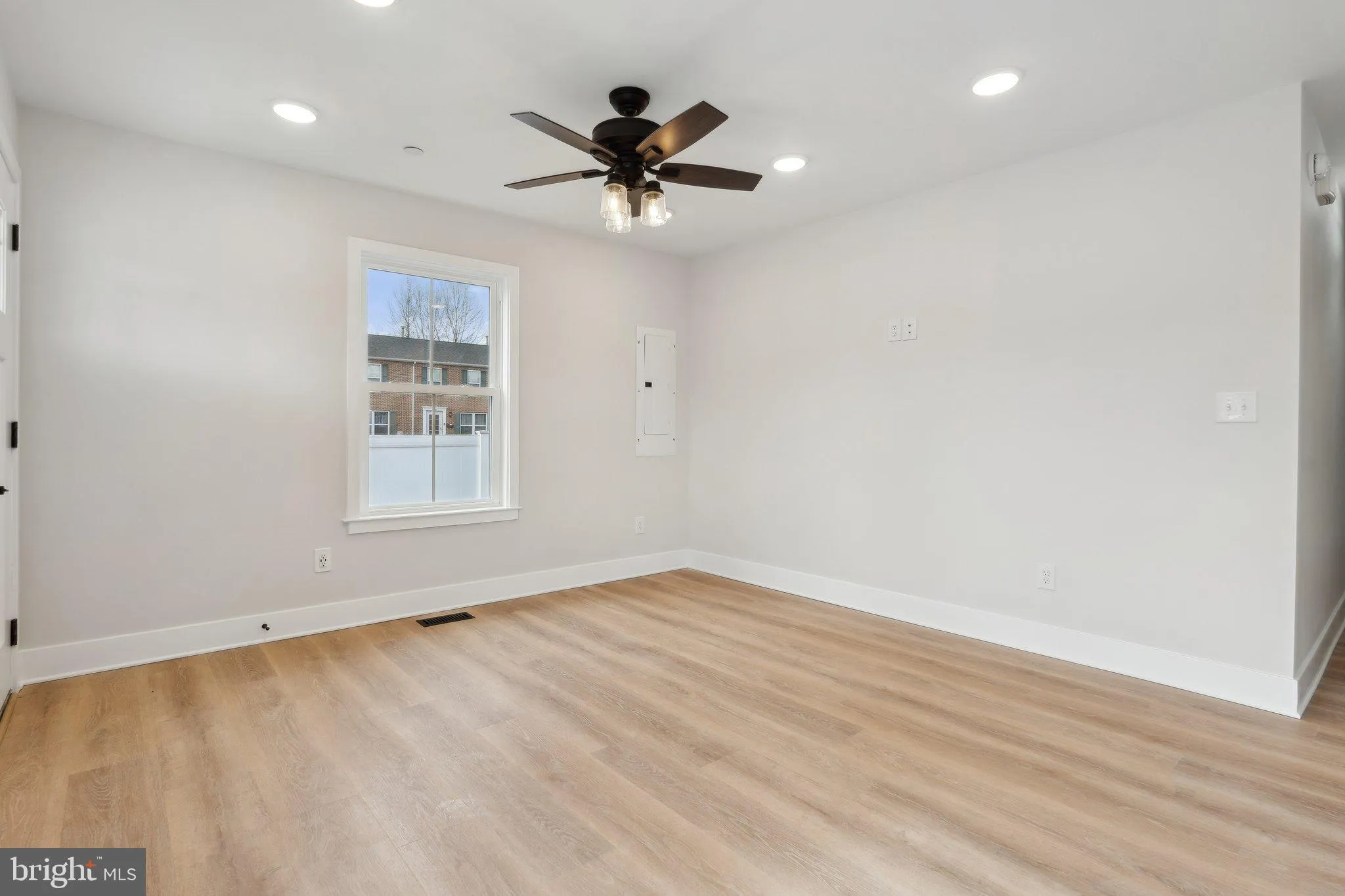 Aberdeen, Maryland 21001, United States, 3 Bedrooms Bedrooms, ,2 BathroomsBathrooms,Residential,Active,99524