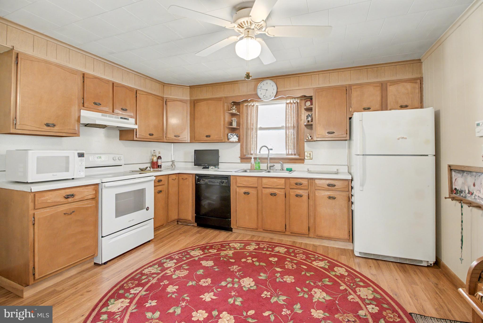 WESTON PLACE - Residential