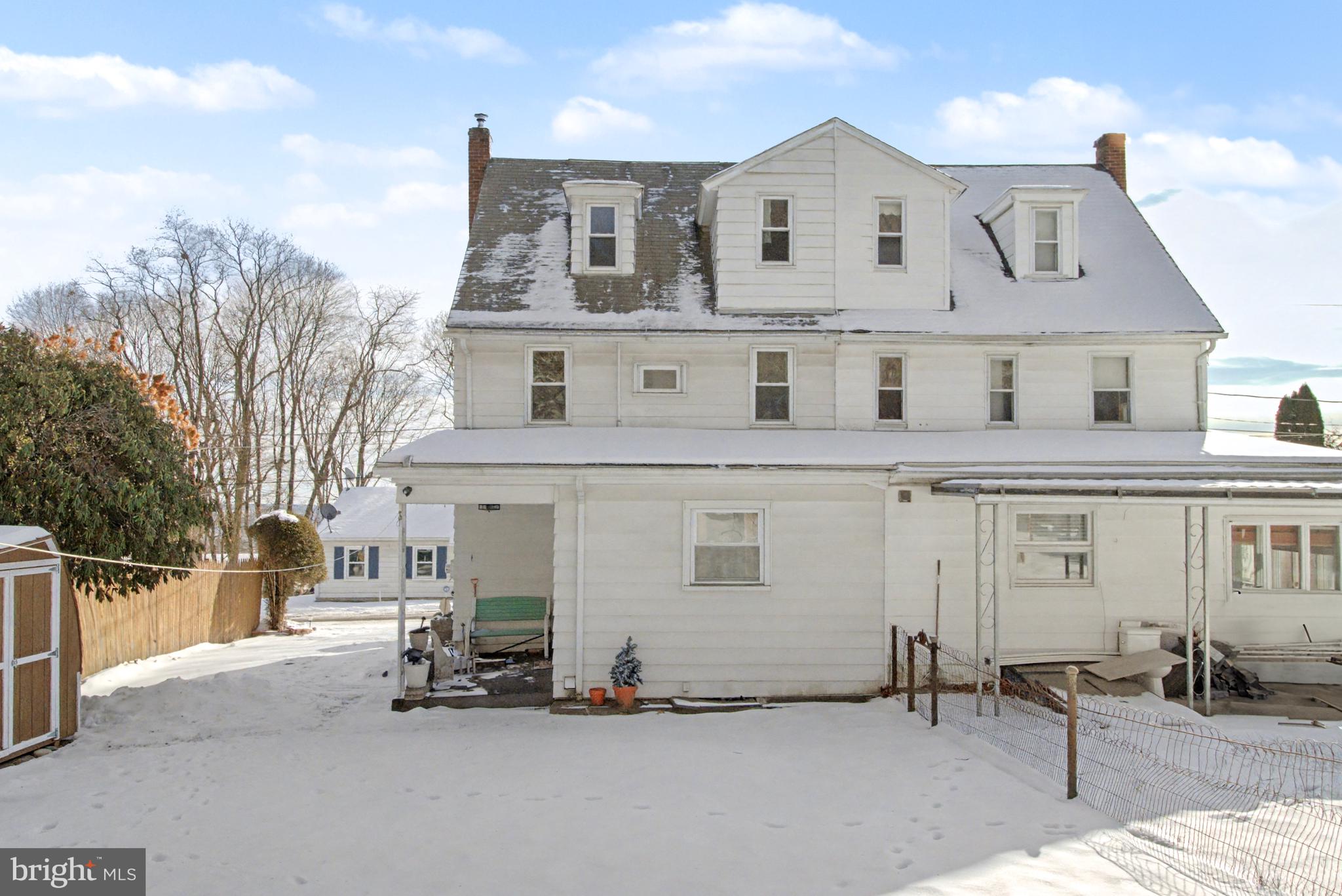 WESTON PLACE - Residential