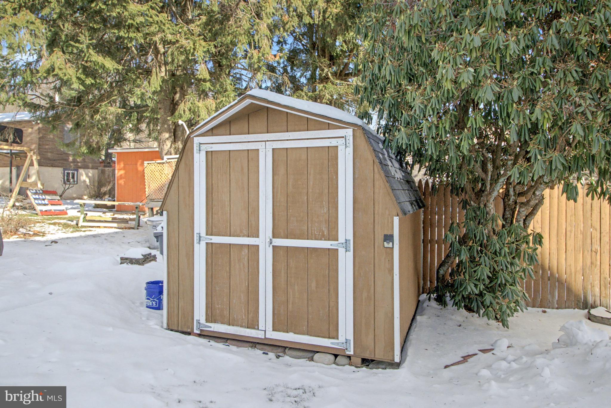 WESTON PLACE - Residential