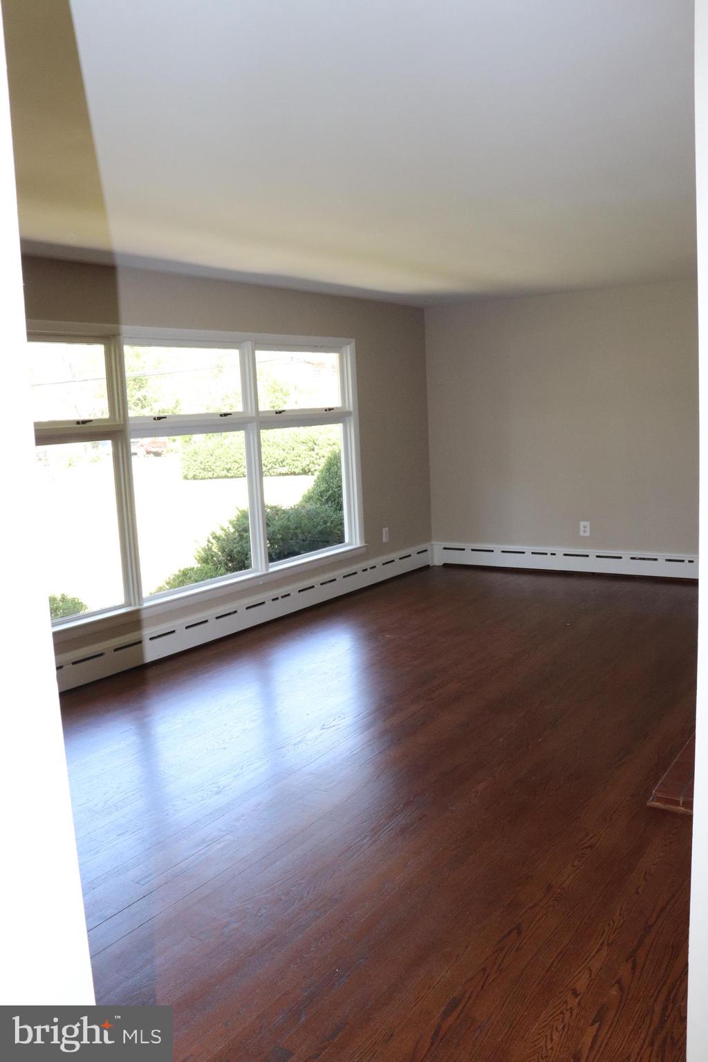 2831 CEDAR LANE