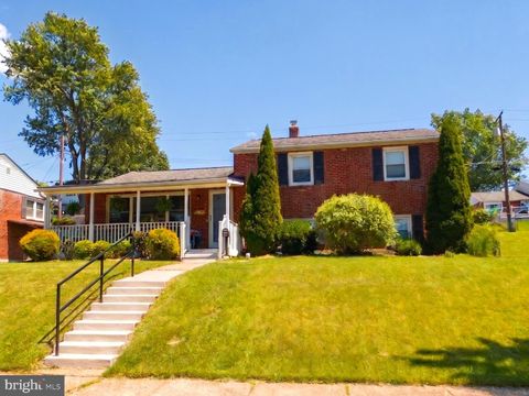 Homes For Sale - 205 Brookside Drive<br/> Baltimore County, BALTIMORE, MD 21228