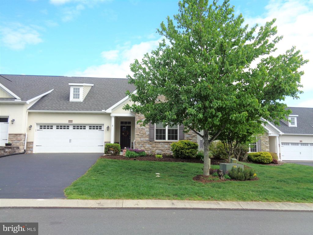 Photo of 112 SAWGRASS DR, MILLERSVILLE, PA 17551 (MLS # PALA2034262)