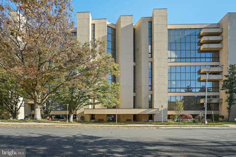 Photo of 1101 S Arlington Ridge Road #304, ARLINGTON, VA 22202 (MLS # VAAR2078632)