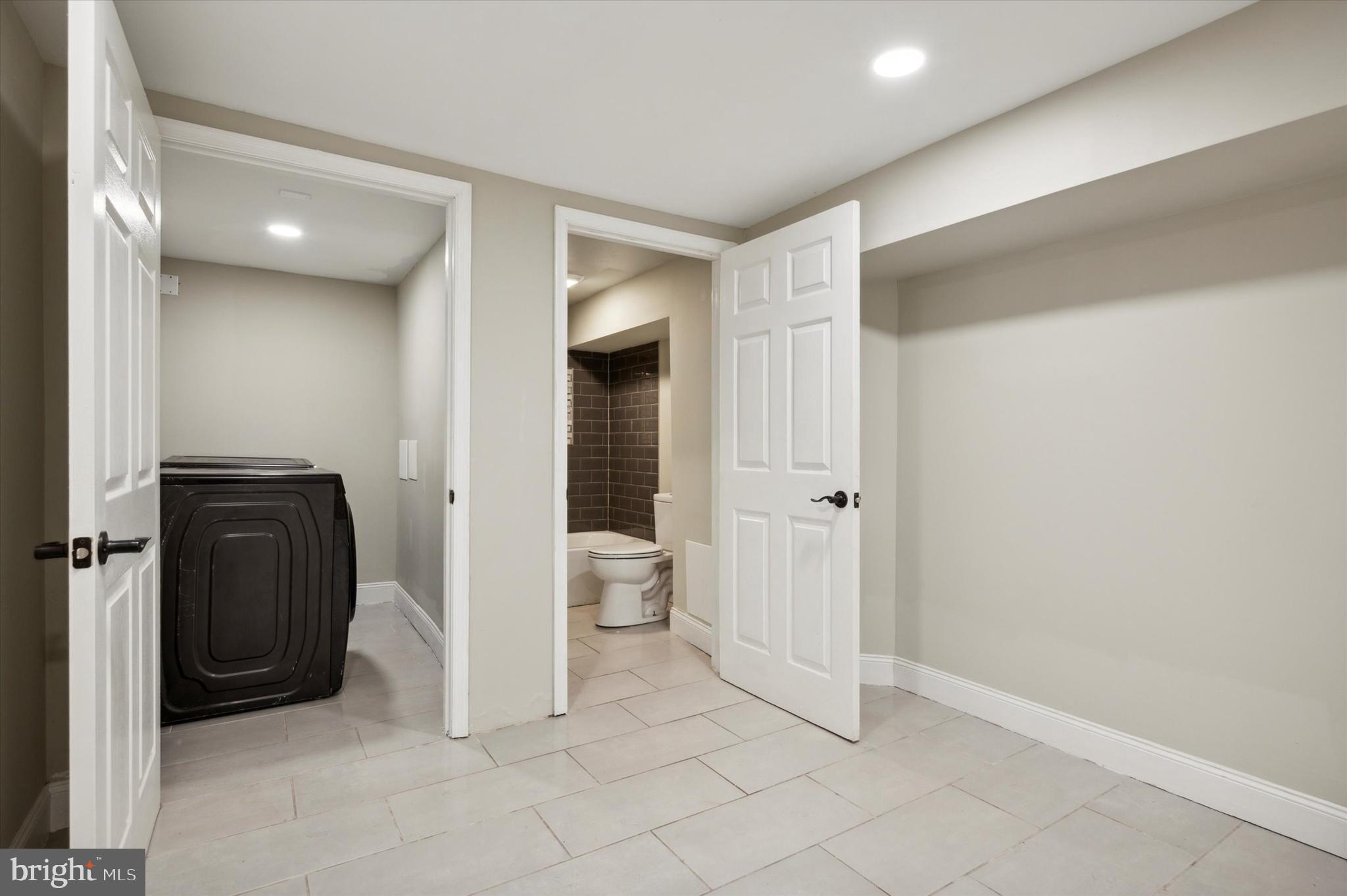 STRAWBERRY MANSION - Residential Income