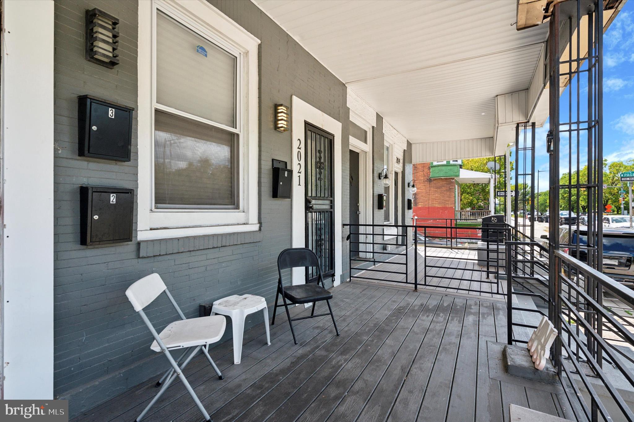 2021 N 33RD STREET