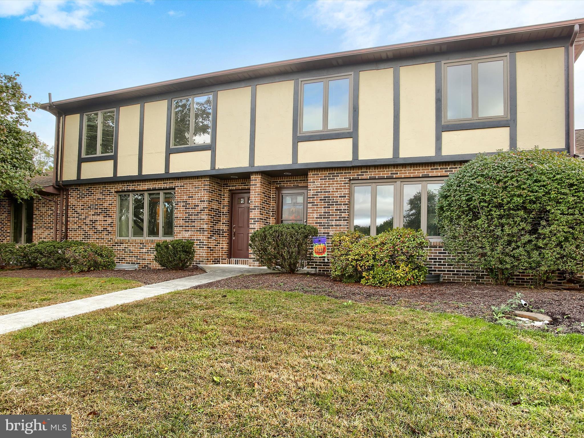 CLUB ESTATES - Residential