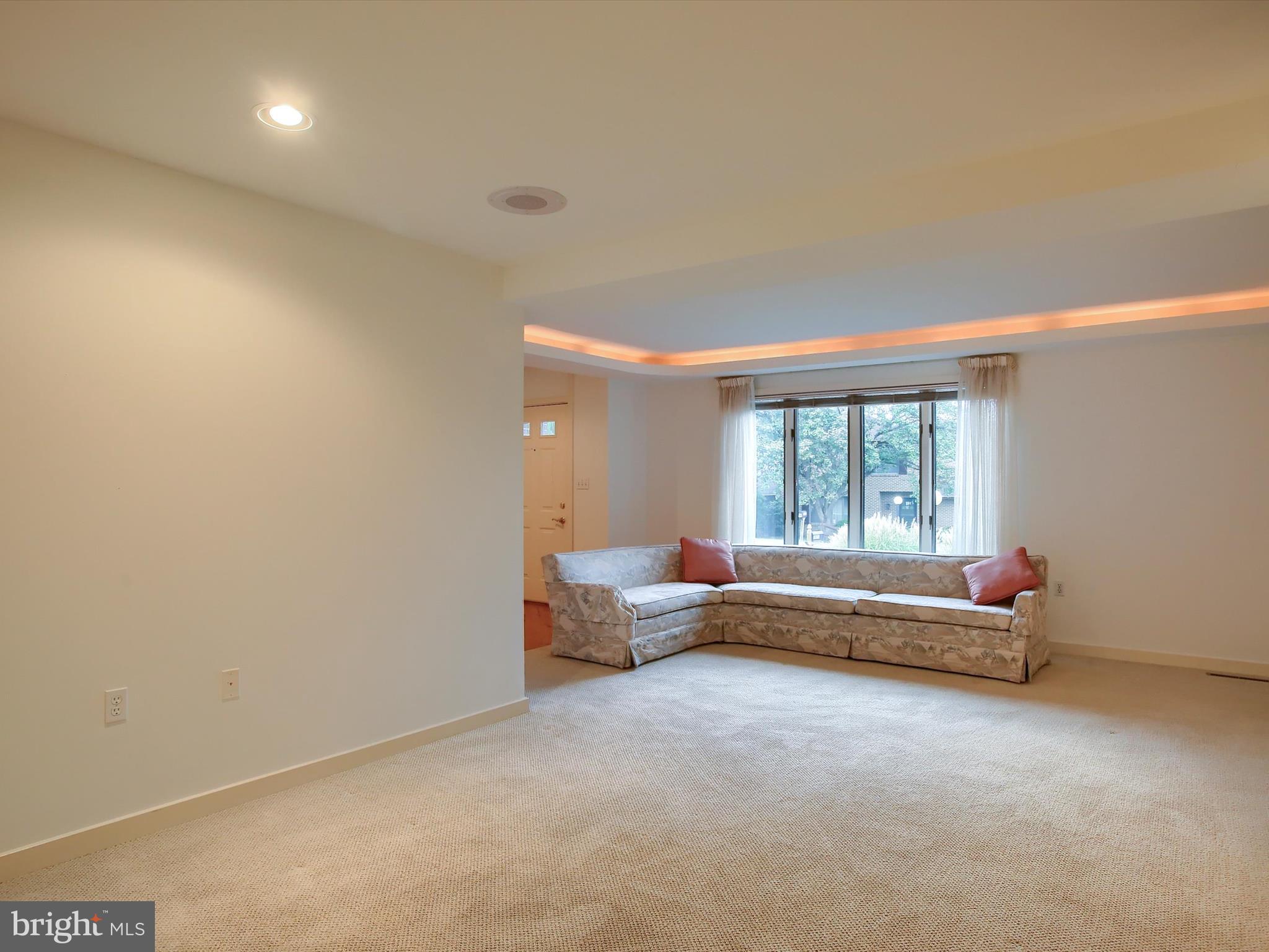 3877 N SARAYO CIRCLE
