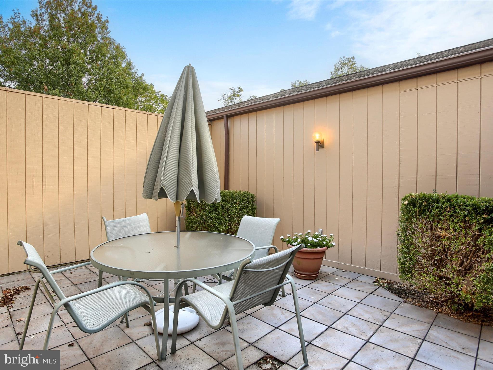 CLUB ESTATES - Residential