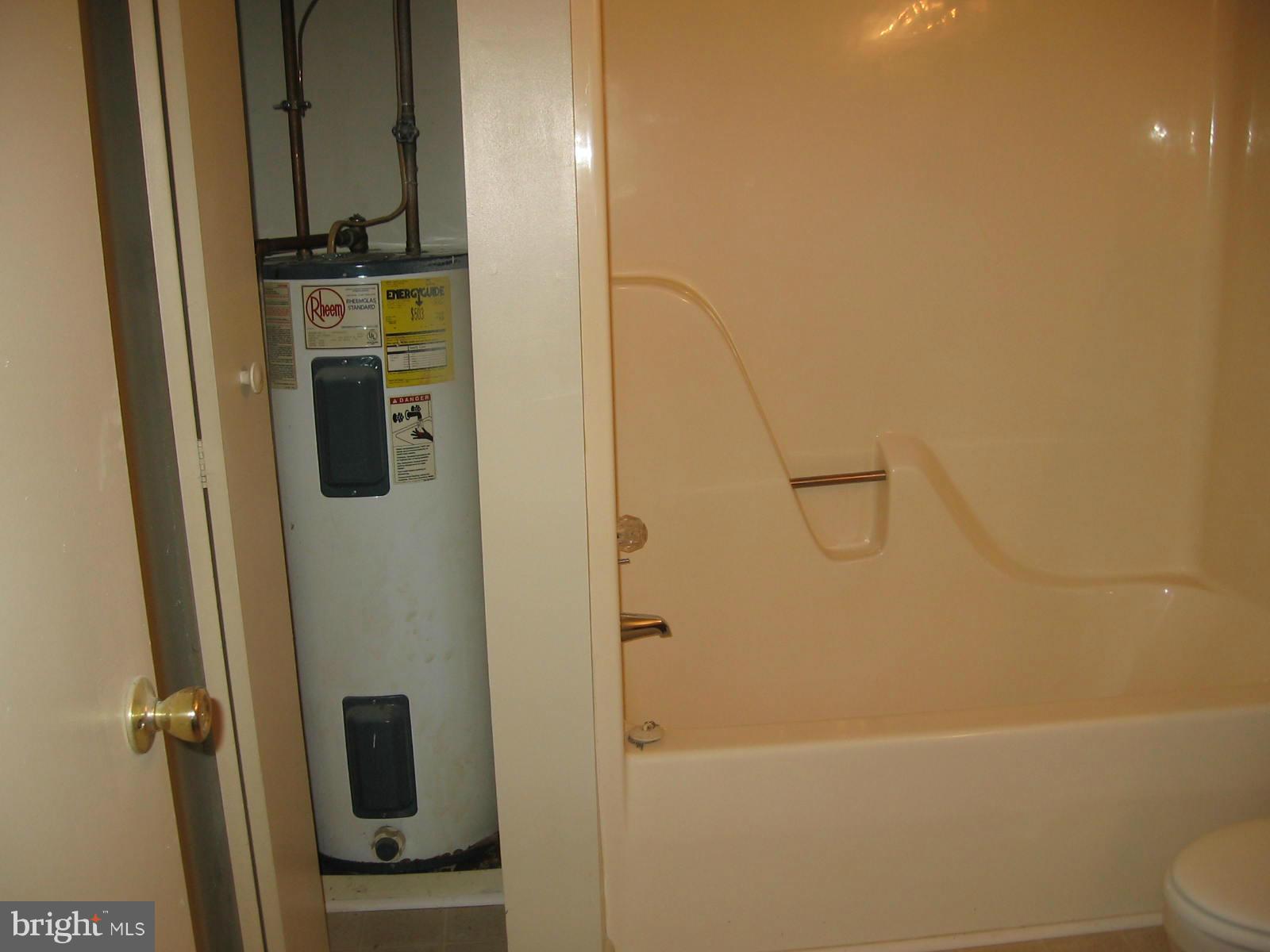 MAGNOLIA WOODS CONDOMINIUMS - Residential