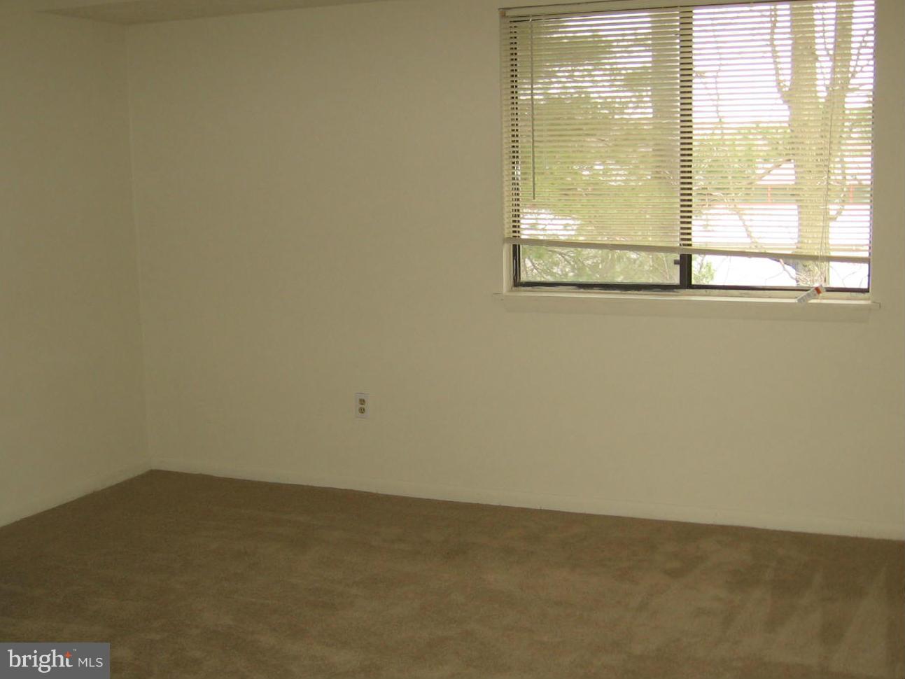 MAGNOLIA WOODS CONDOMINIUMS - Residential