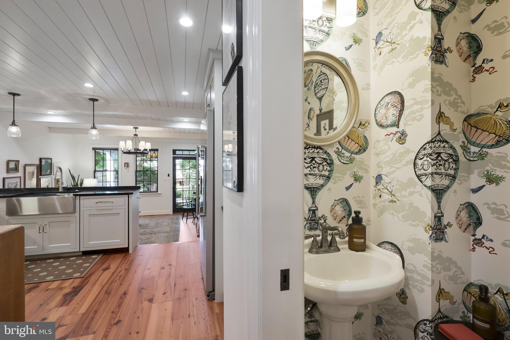 OLD TOWN ALEXANDRIA - Residential