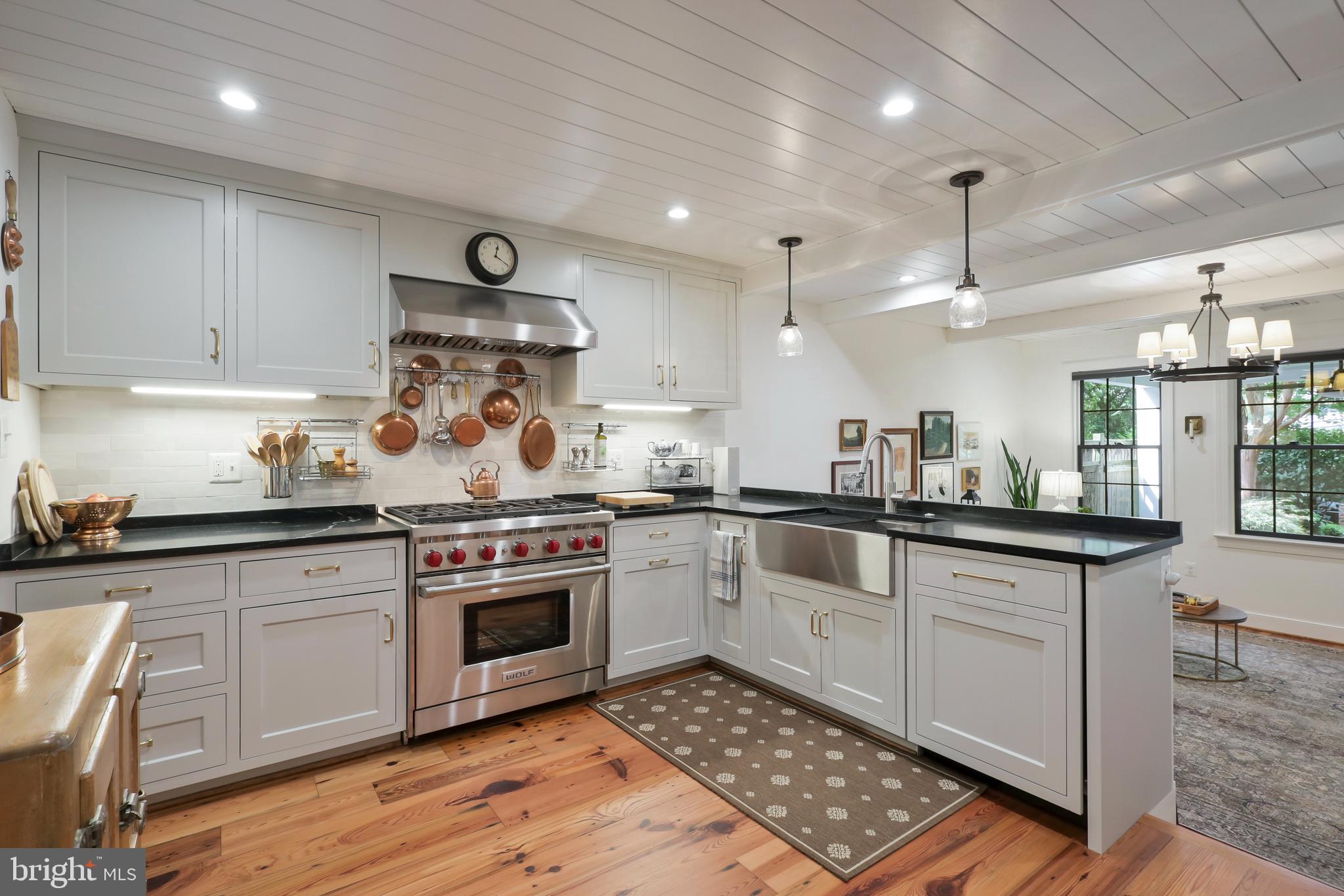 OLD TOWN ALEXANDRIA - Residential