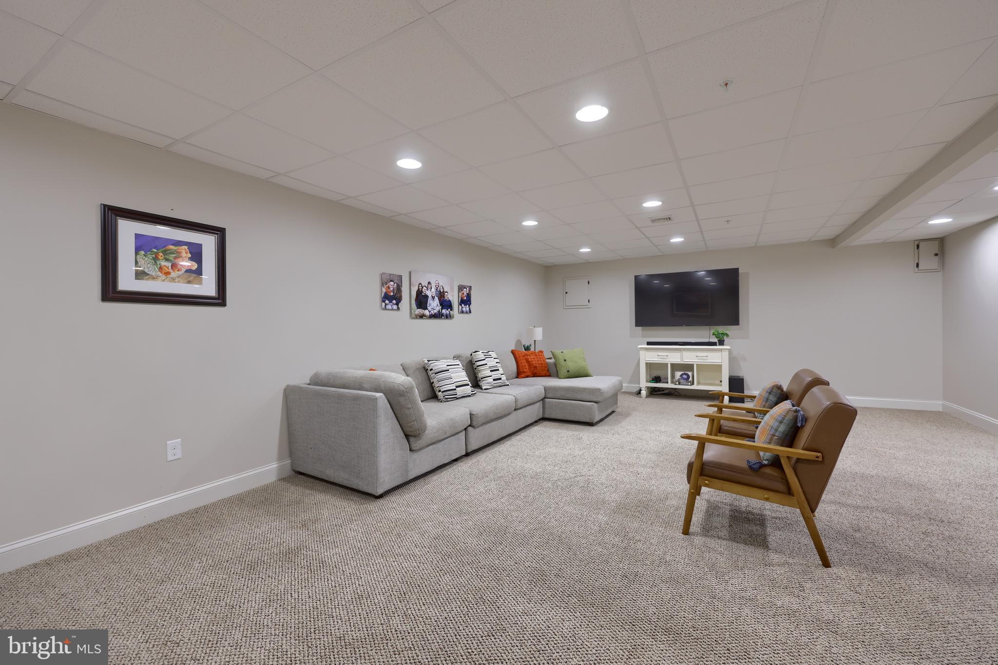 MEADOWS OF HIGHLAND - Residential