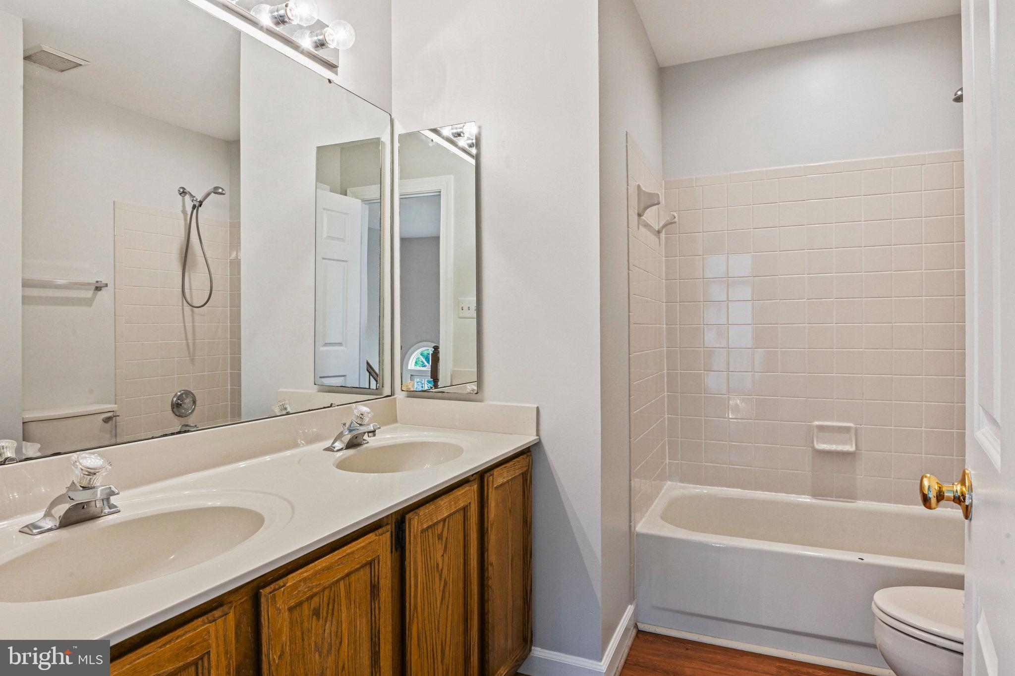 POTOMAC LAKES - Residential