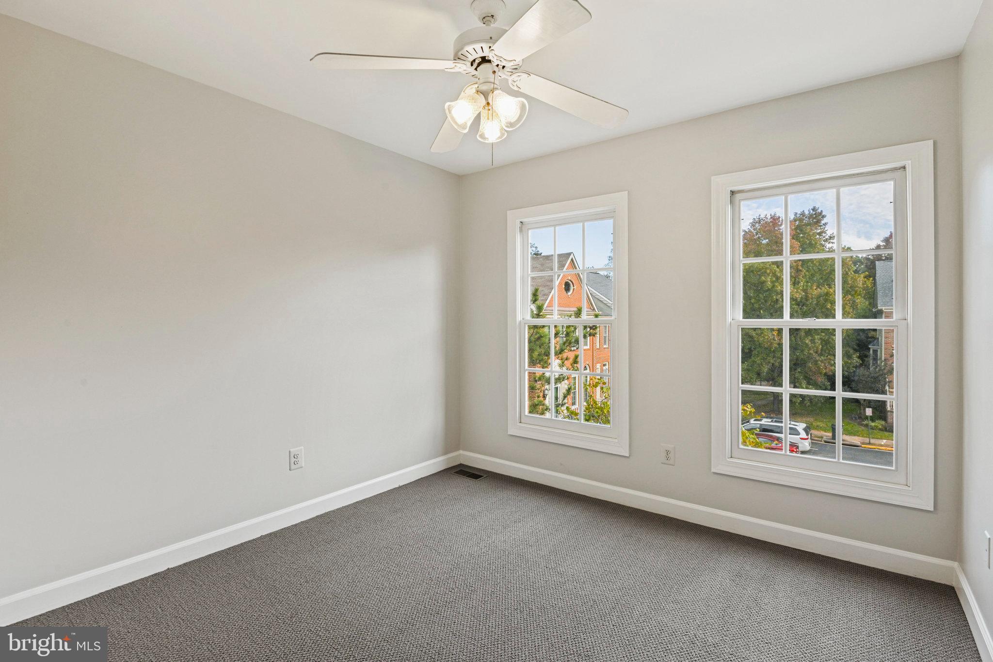 POTOMAC LAKES - Residential