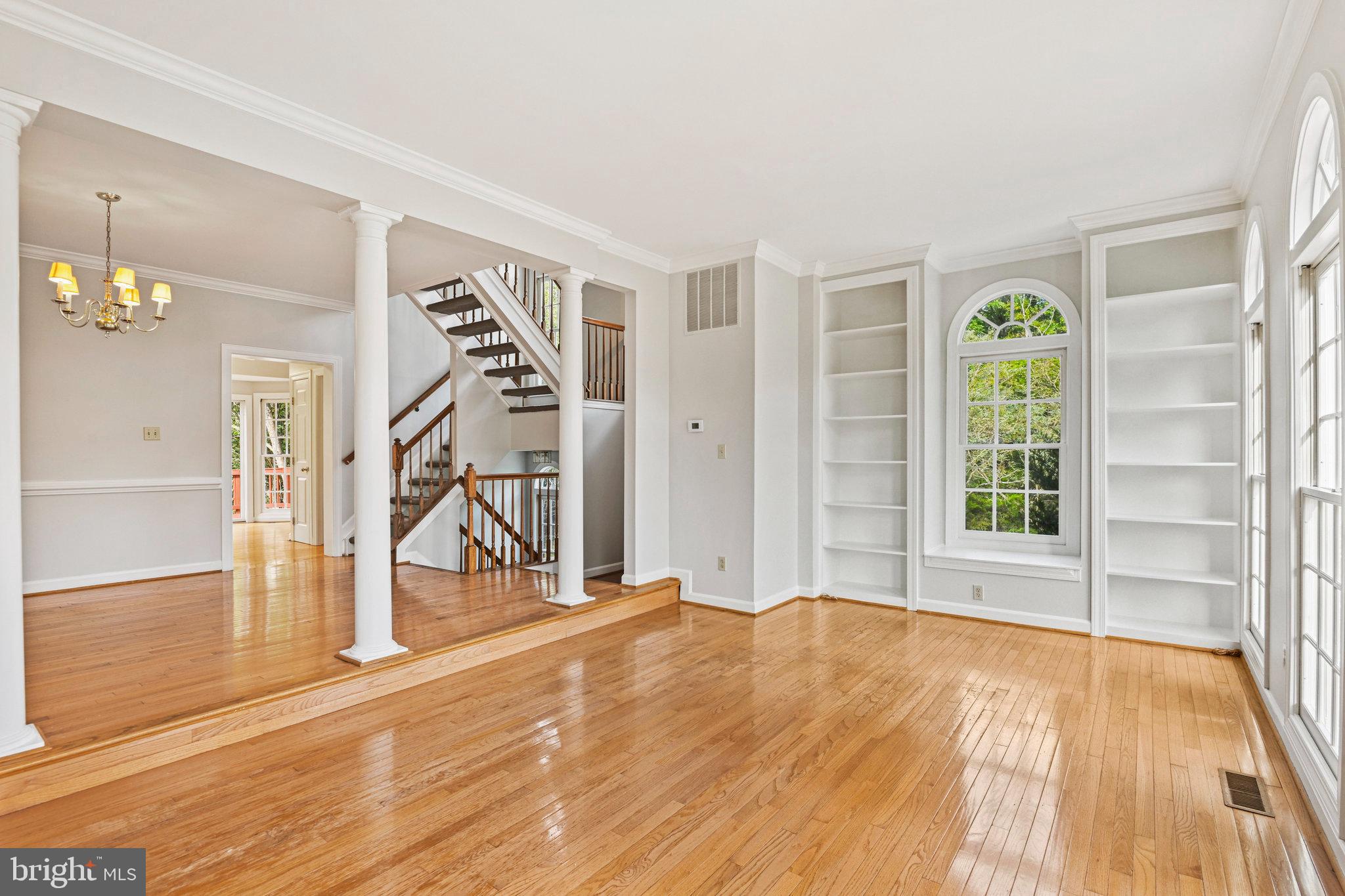 POTOMAC LAKES - Residential