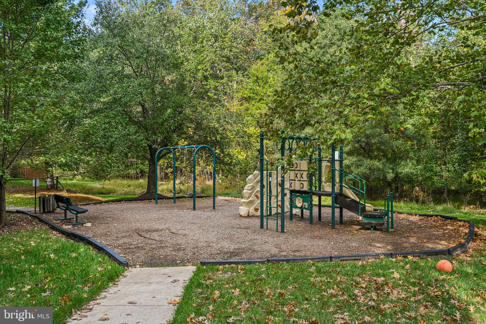 POTOMAC LAKES - Residential