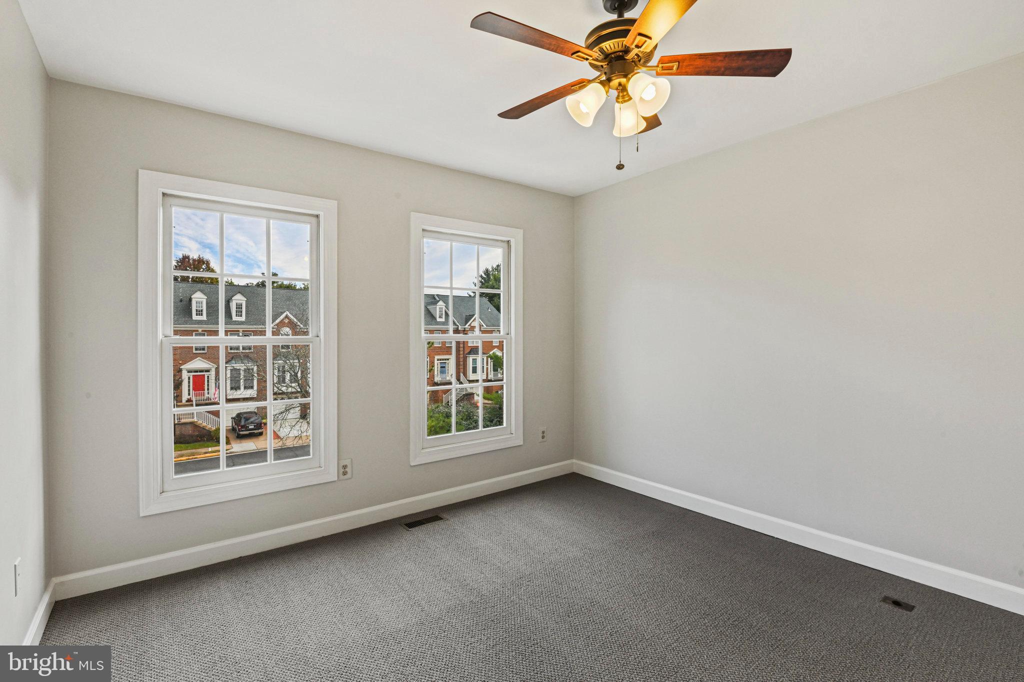 POTOMAC LAKES - Residential