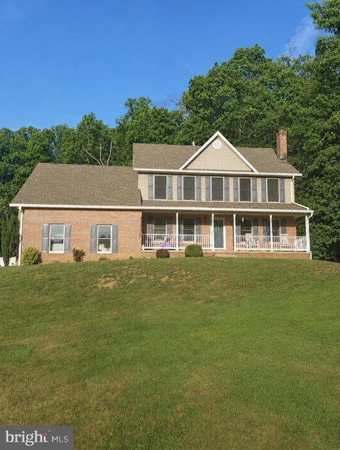 Photo of 14314 Curvin Drive, STEWARTSTOWN, PA 17363 (MLS # PAYK2105846)