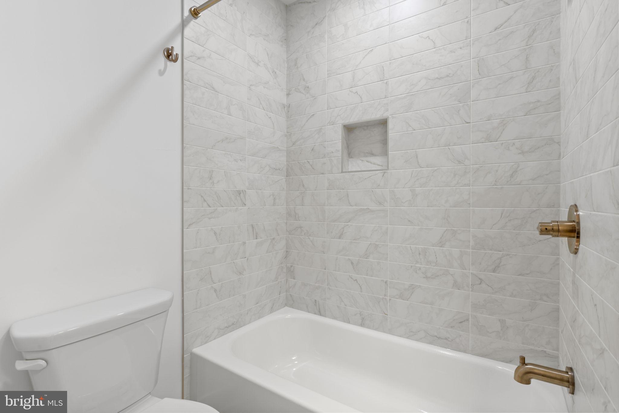 PASSYUNK SQUARE - Residential