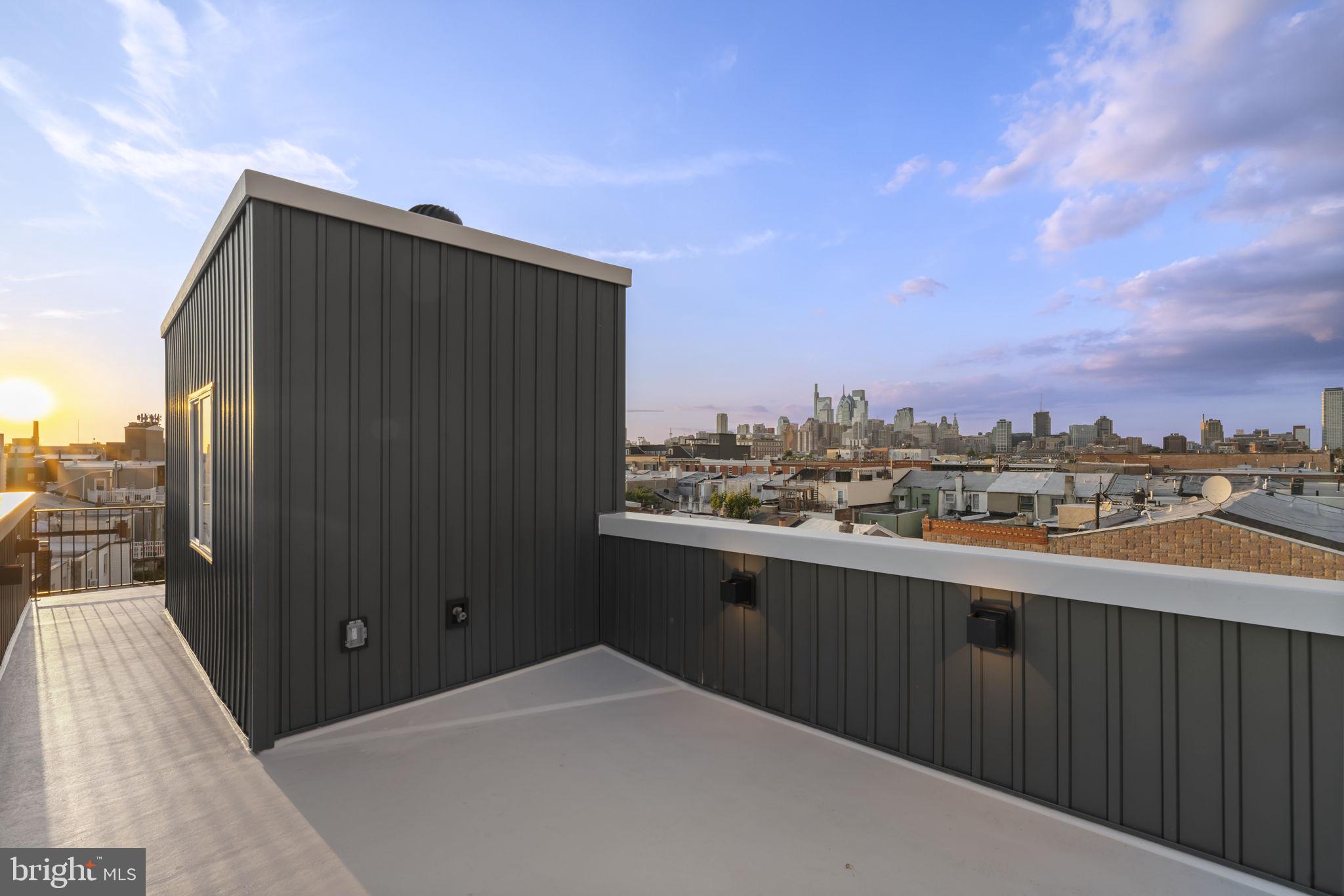 PASSYUNK SQUARE - Residential