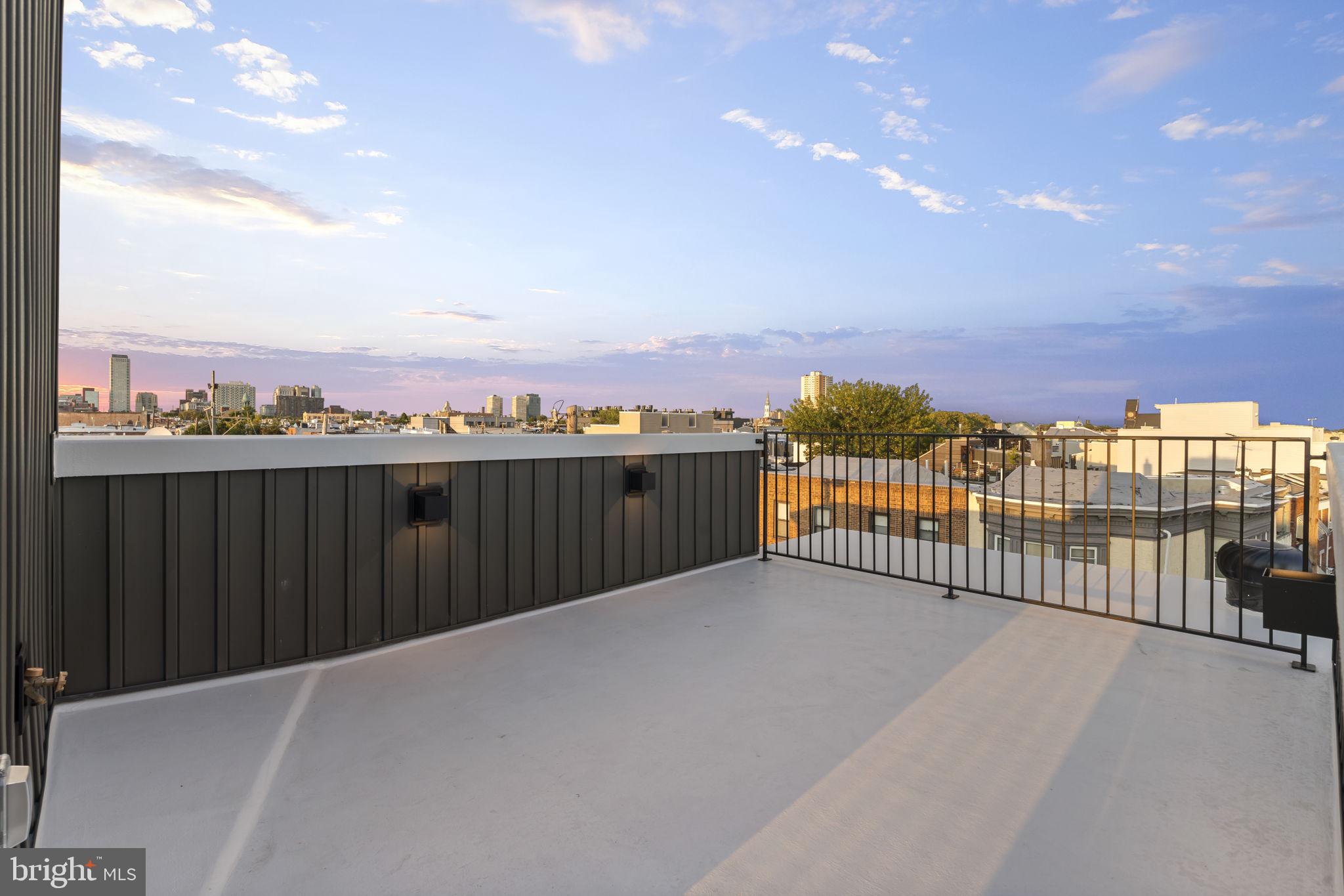 PASSYUNK SQUARE - Residential