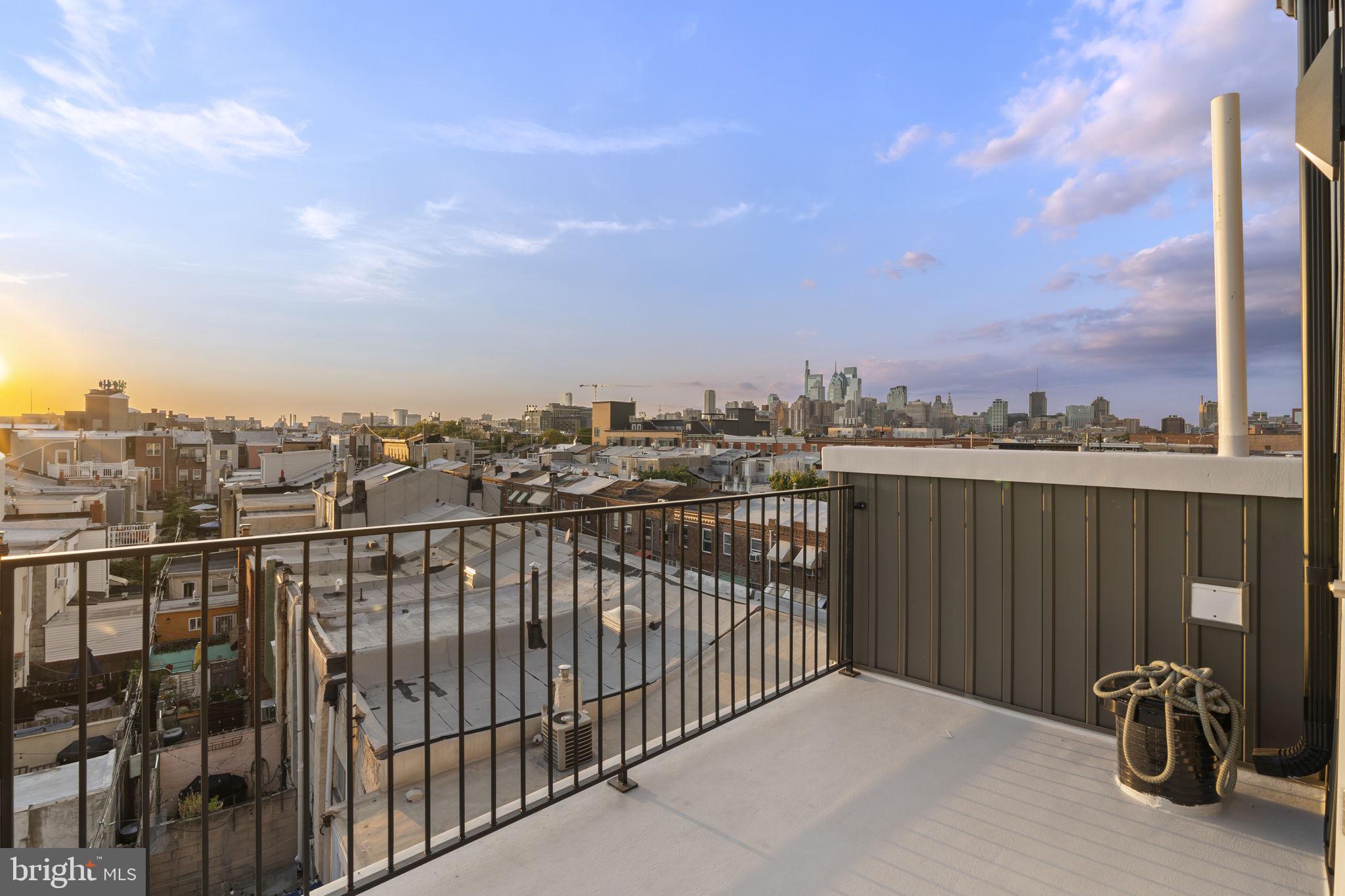 PASSYUNK SQUARE - Residential