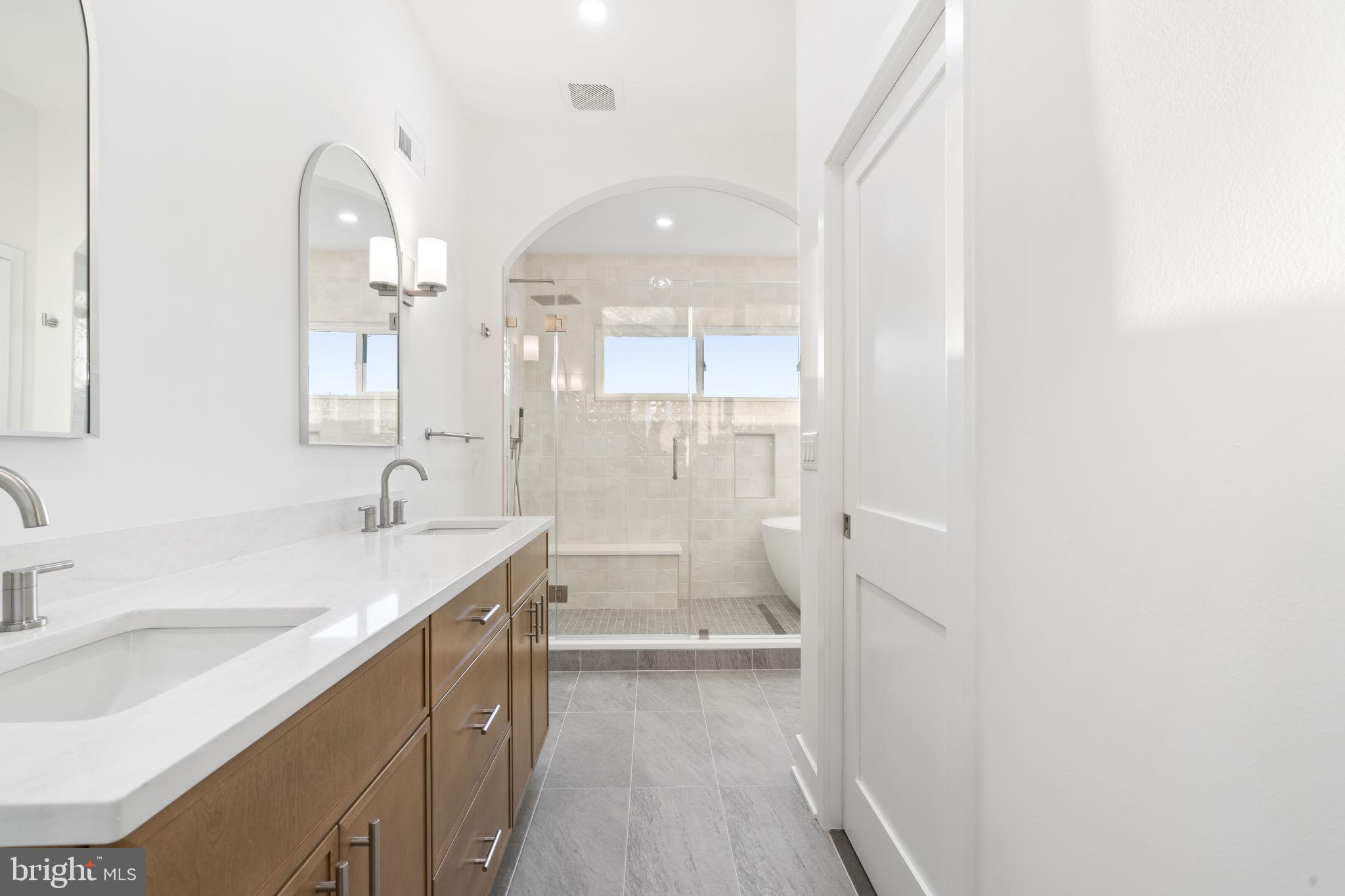 PASSYUNK SQUARE - Residential