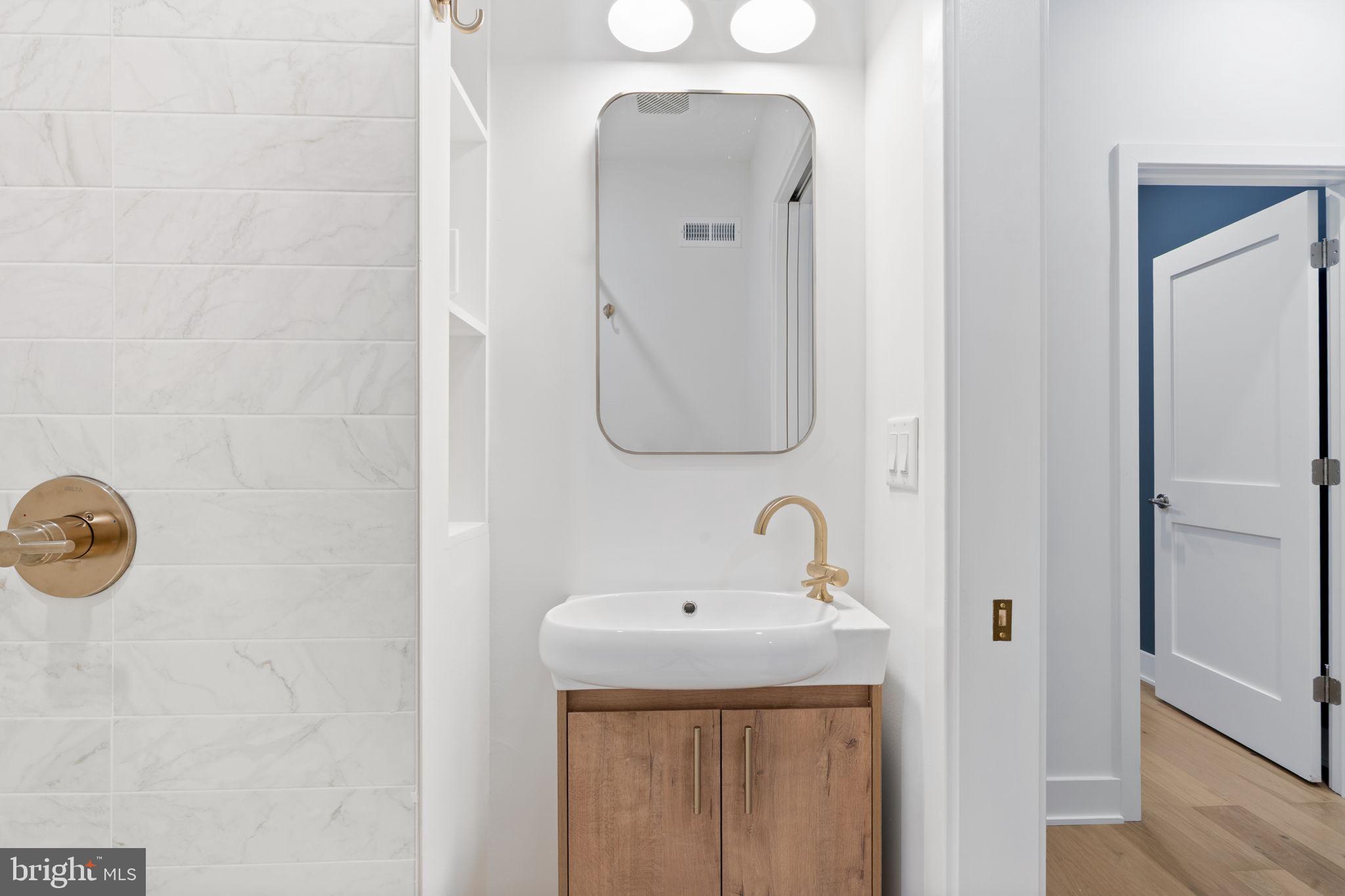 PASSYUNK SQUARE - Residential