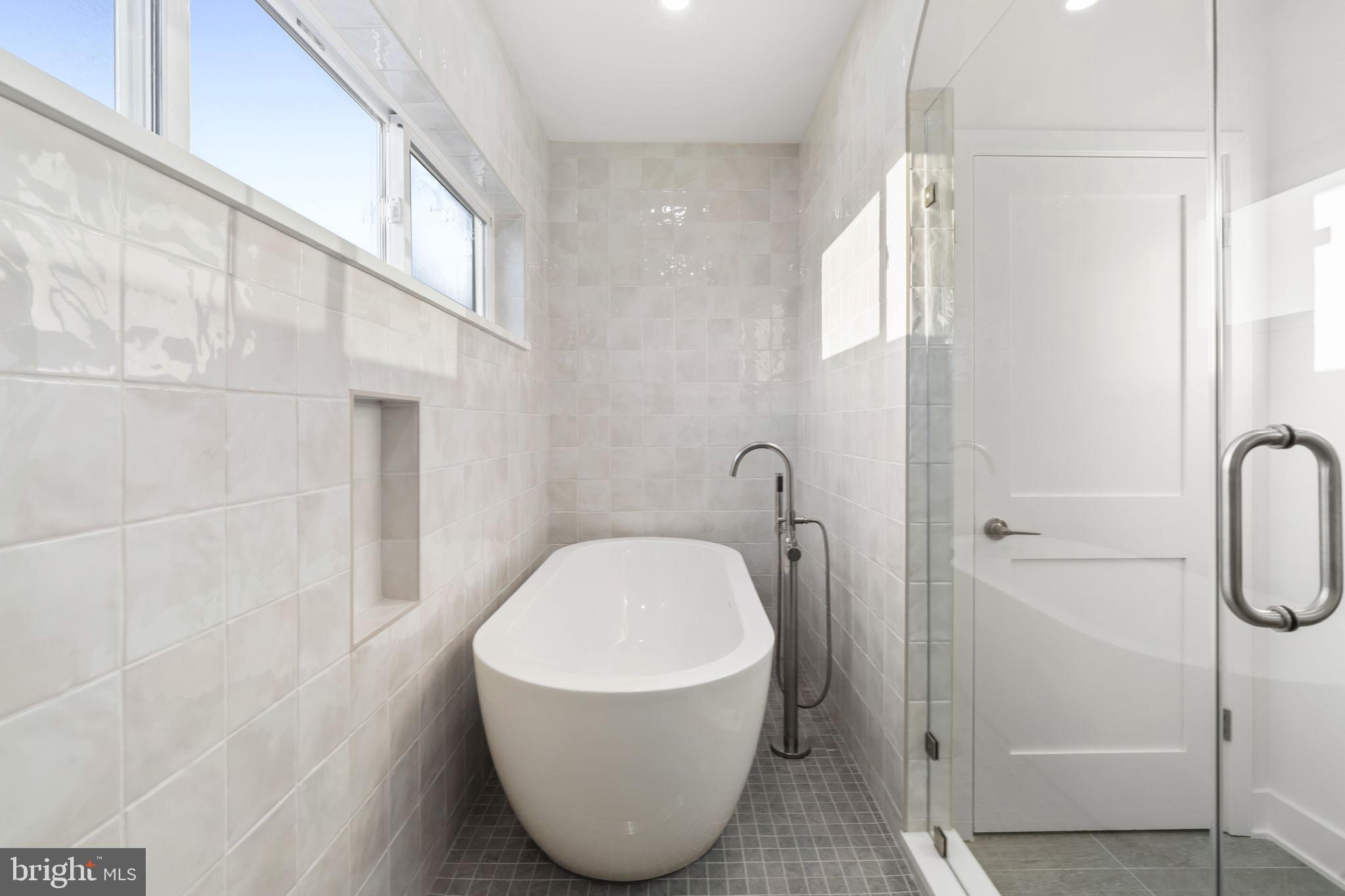 PASSYUNK SQUARE - Residential