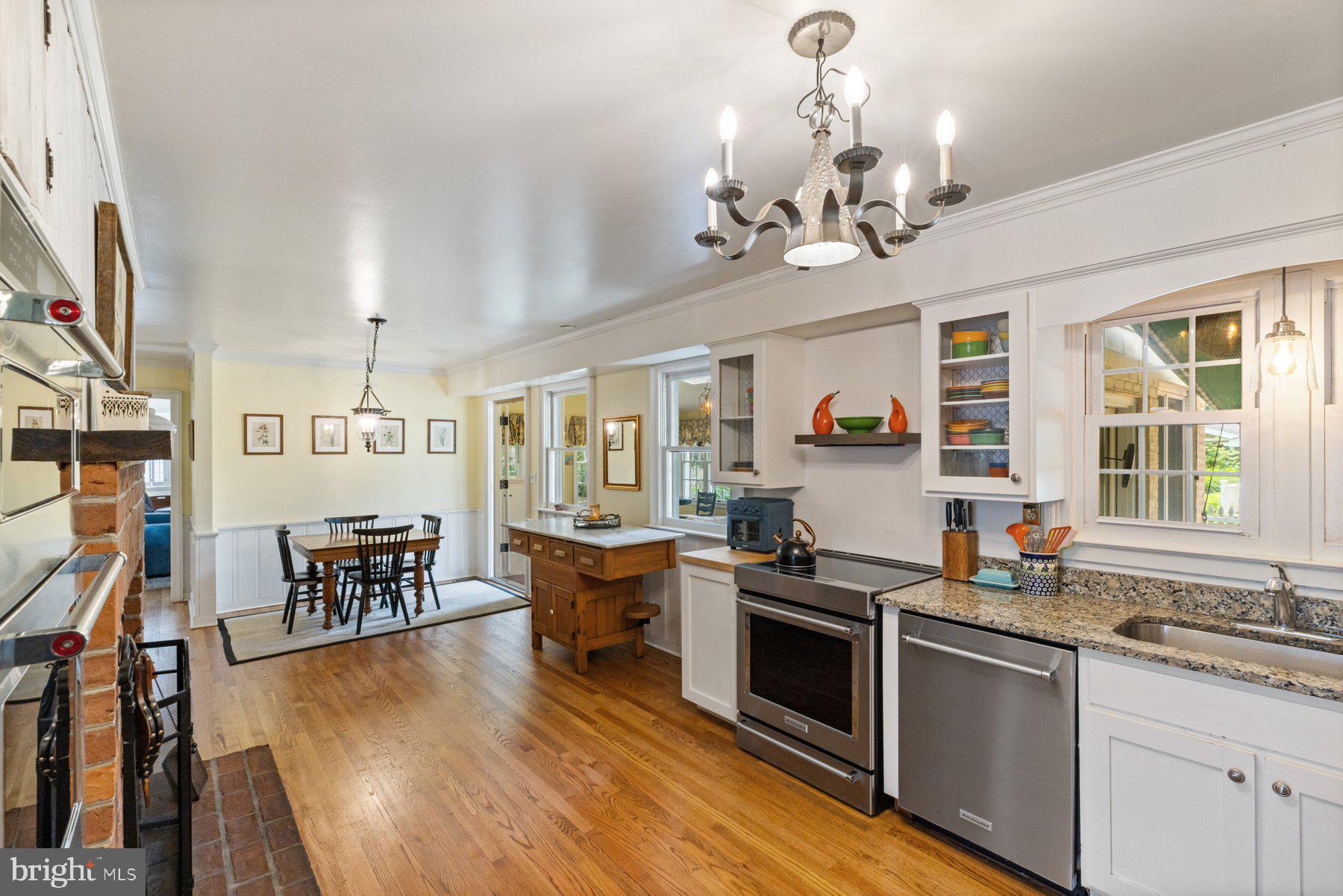 2 GREENVALE ROAD
