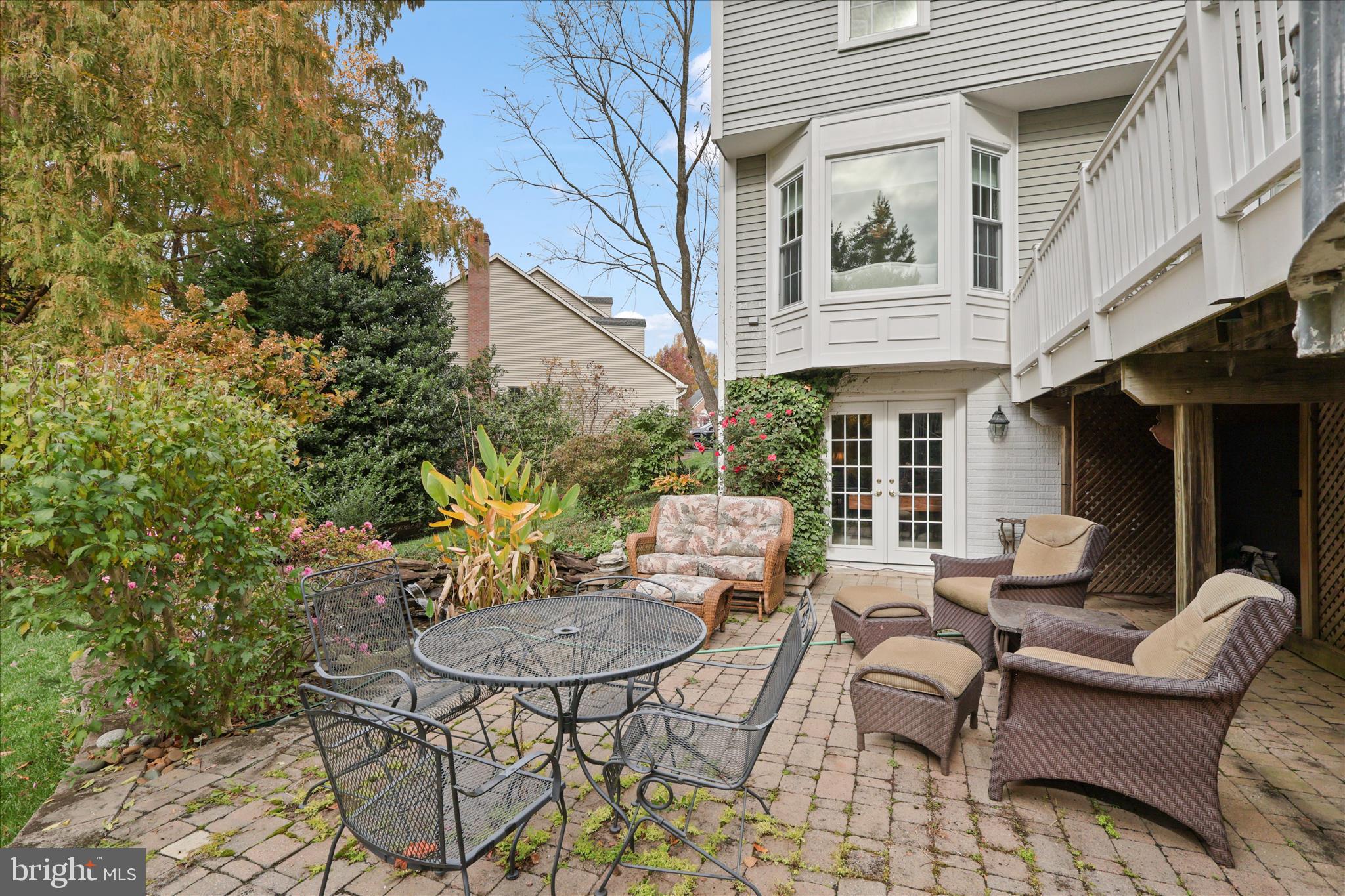 CROSSPOINTE - Residential