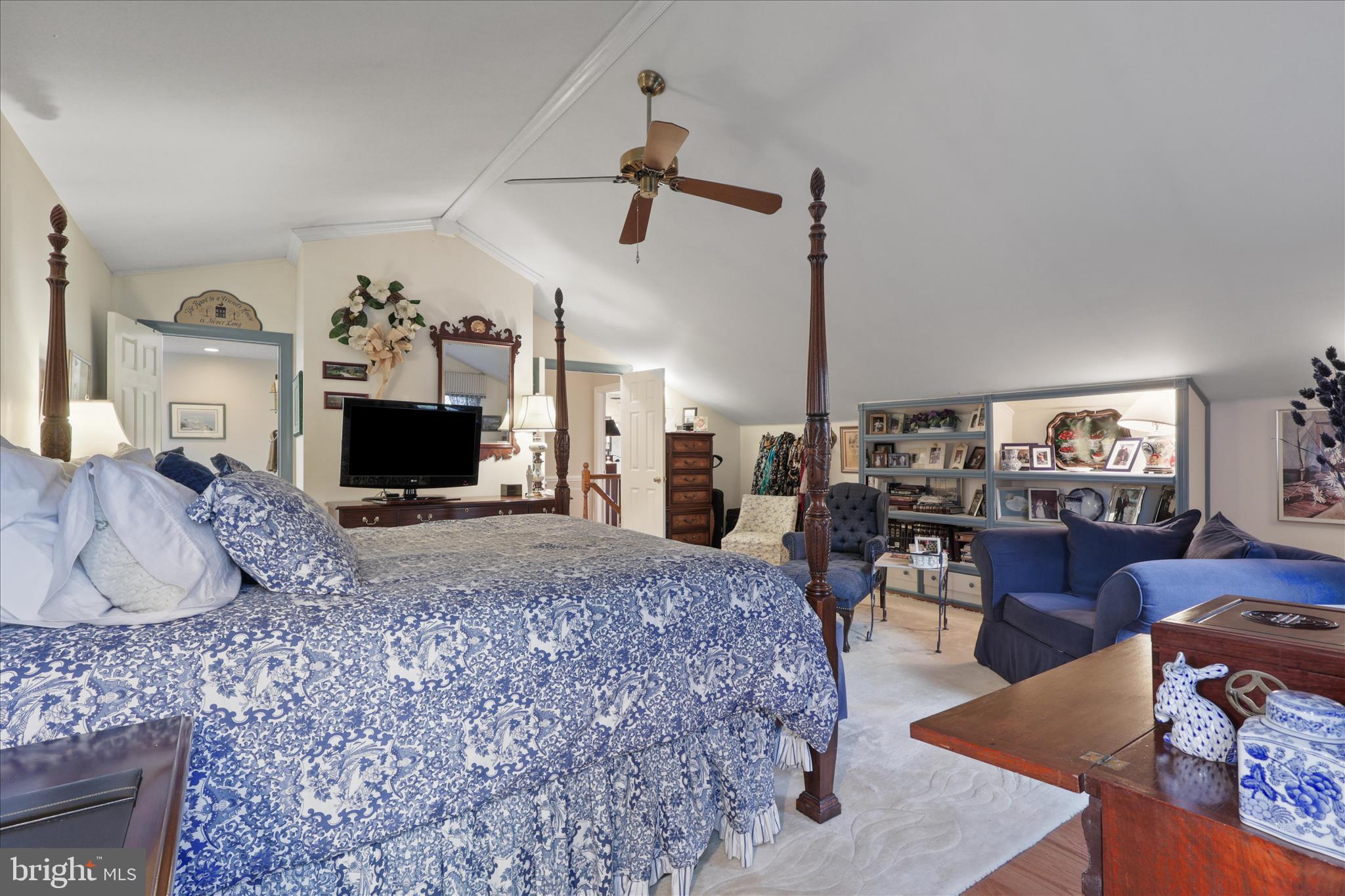 CROSSPOINTE - Residential