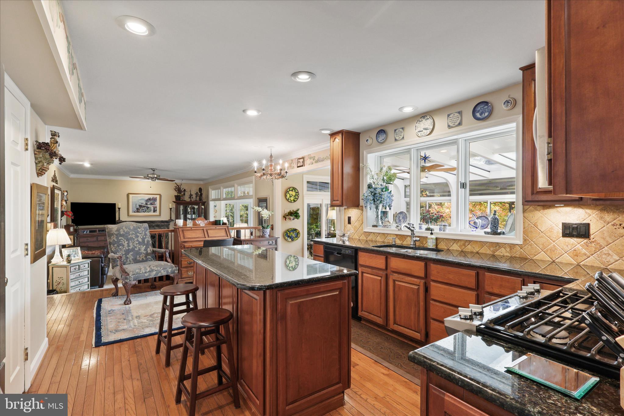 CROSSPOINTE - Residential