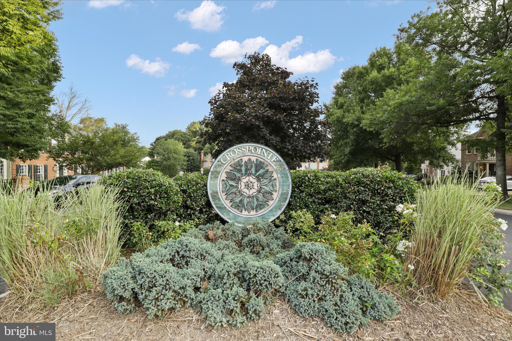 CROSSPOINTE - Residential