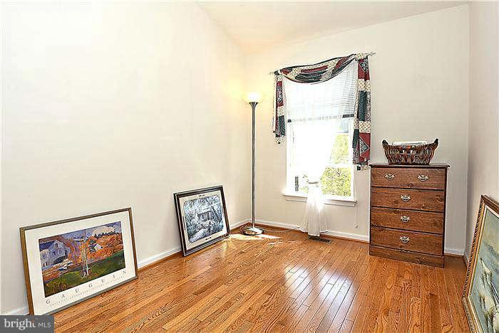 AMBERLEA AT SOUTH RIDING - Residential Lease