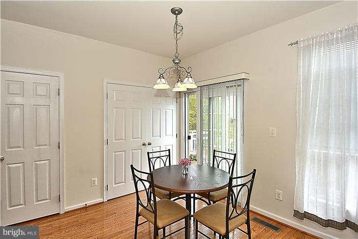 AMBERLEA AT SOUTH RIDING - Residential Lease