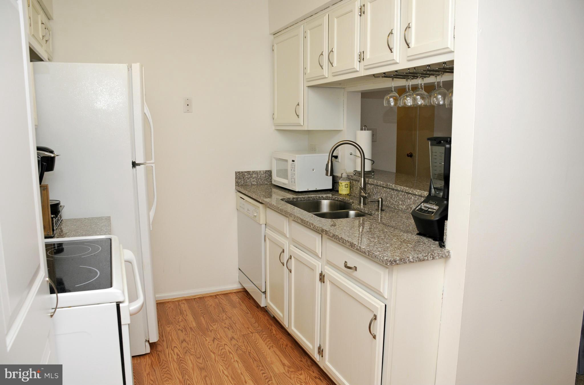 VILLAGE OF HICKORY RIDGE - Residential Lease