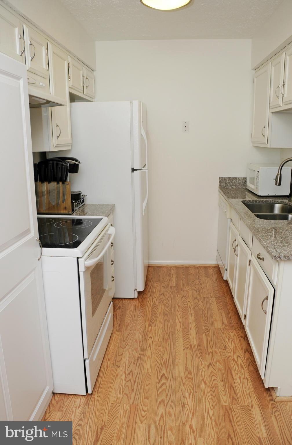 VILLAGE OF HICKORY RIDGE - Residential Lease