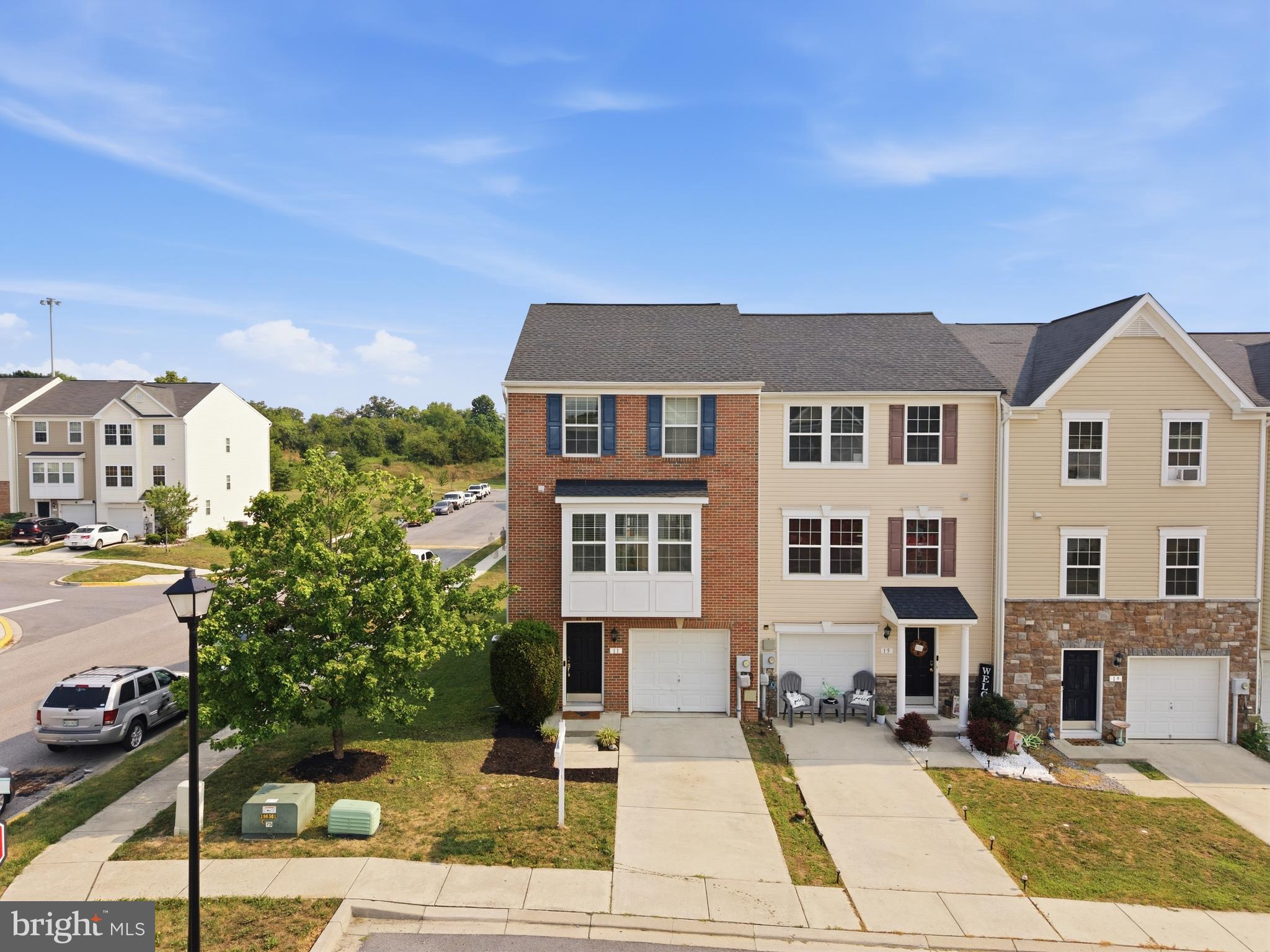 11 WAYSIDE COURT