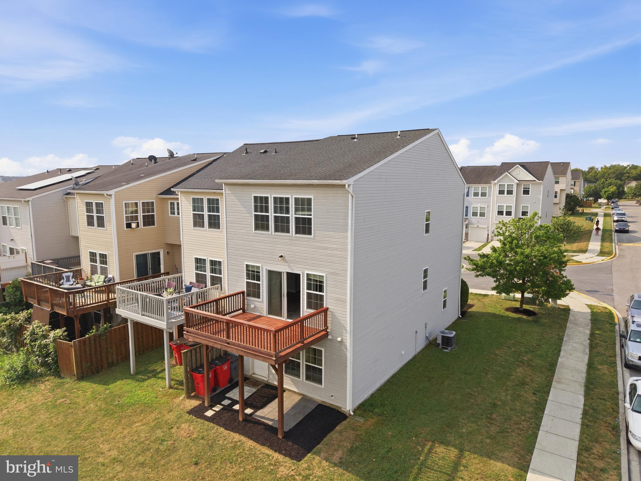 11 WAYSIDE COURT