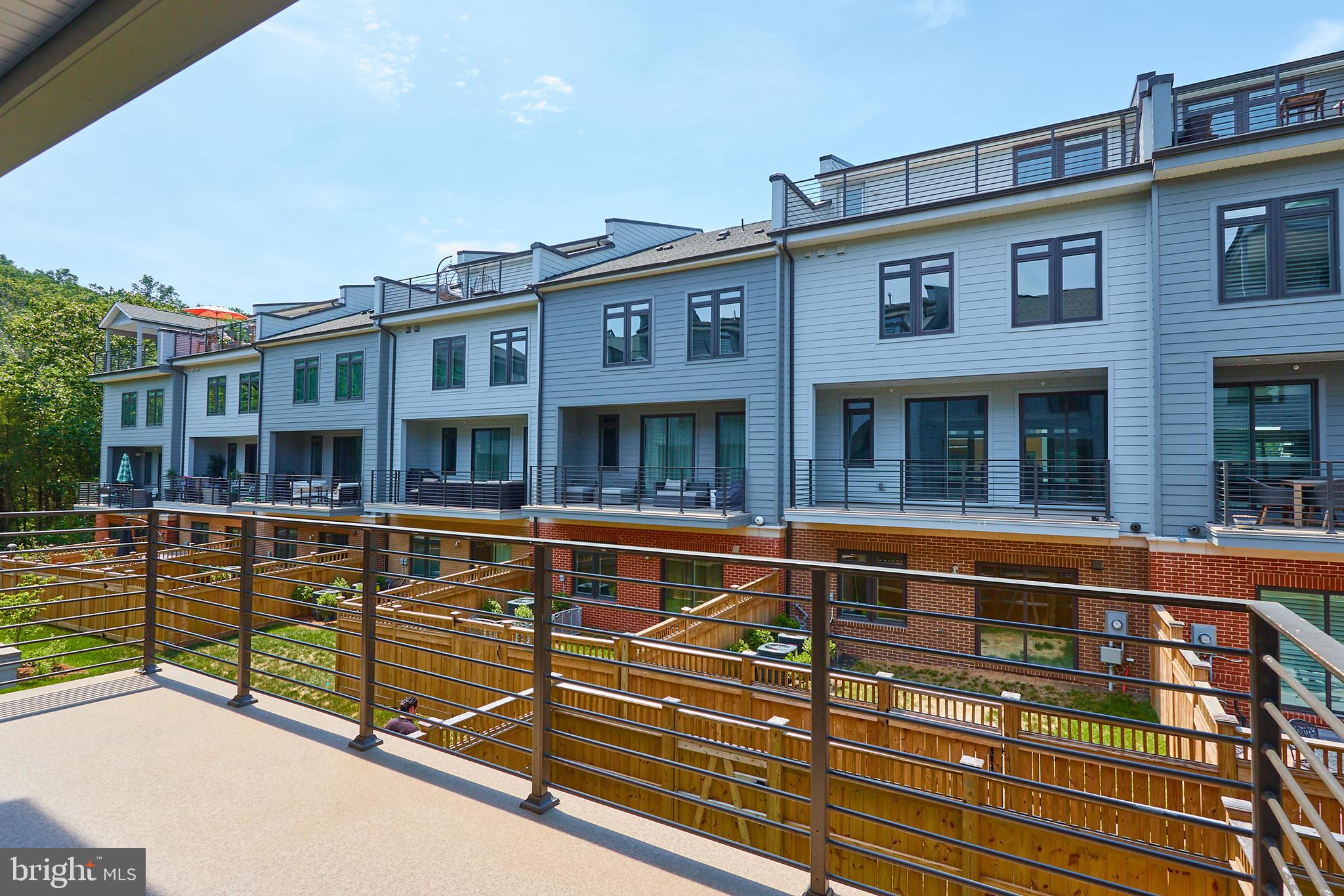 VILLAGE AT LEESBURG - Residential Lease