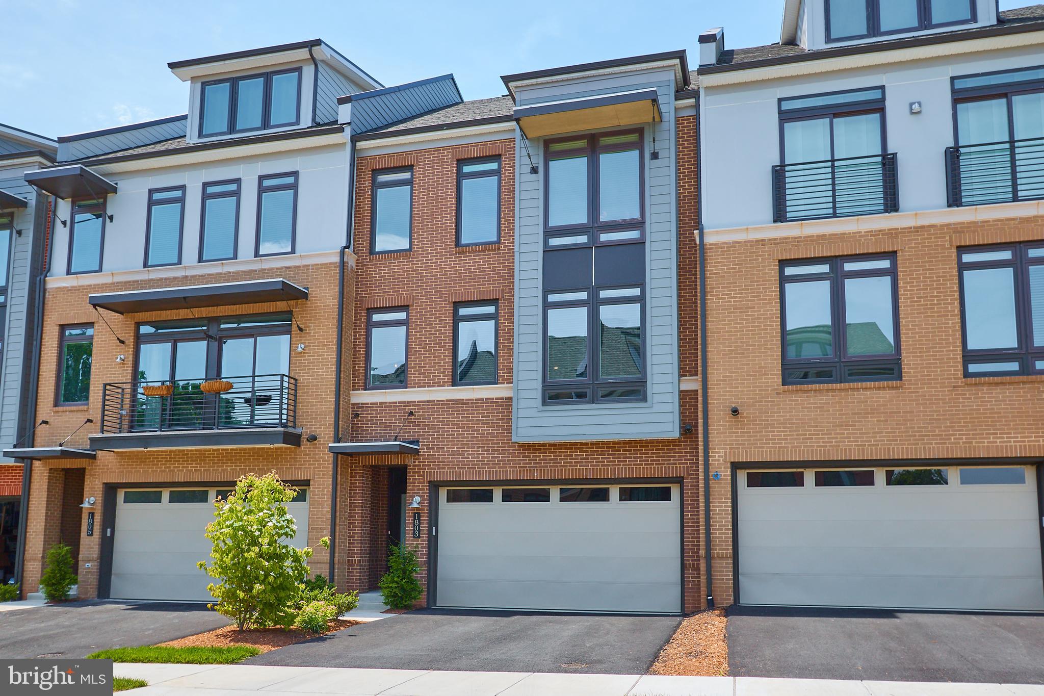 VILLAGE AT LEESBURG - Residential Lease