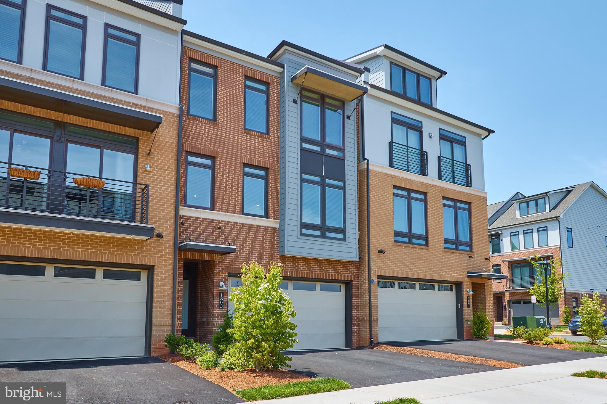 VILLAGE AT LEESBURG - Residential Lease