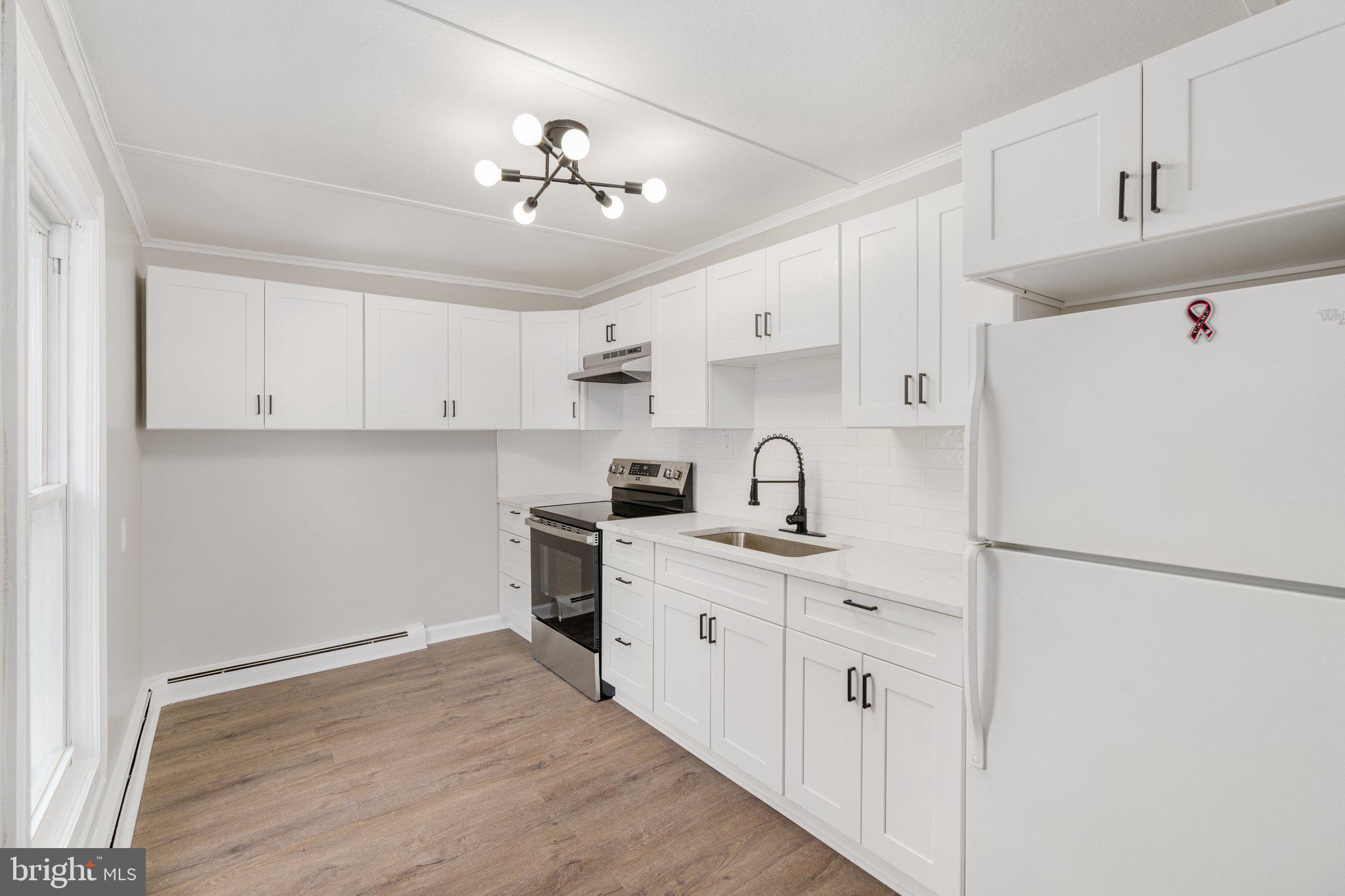 STROUDSBURG - Residential Income