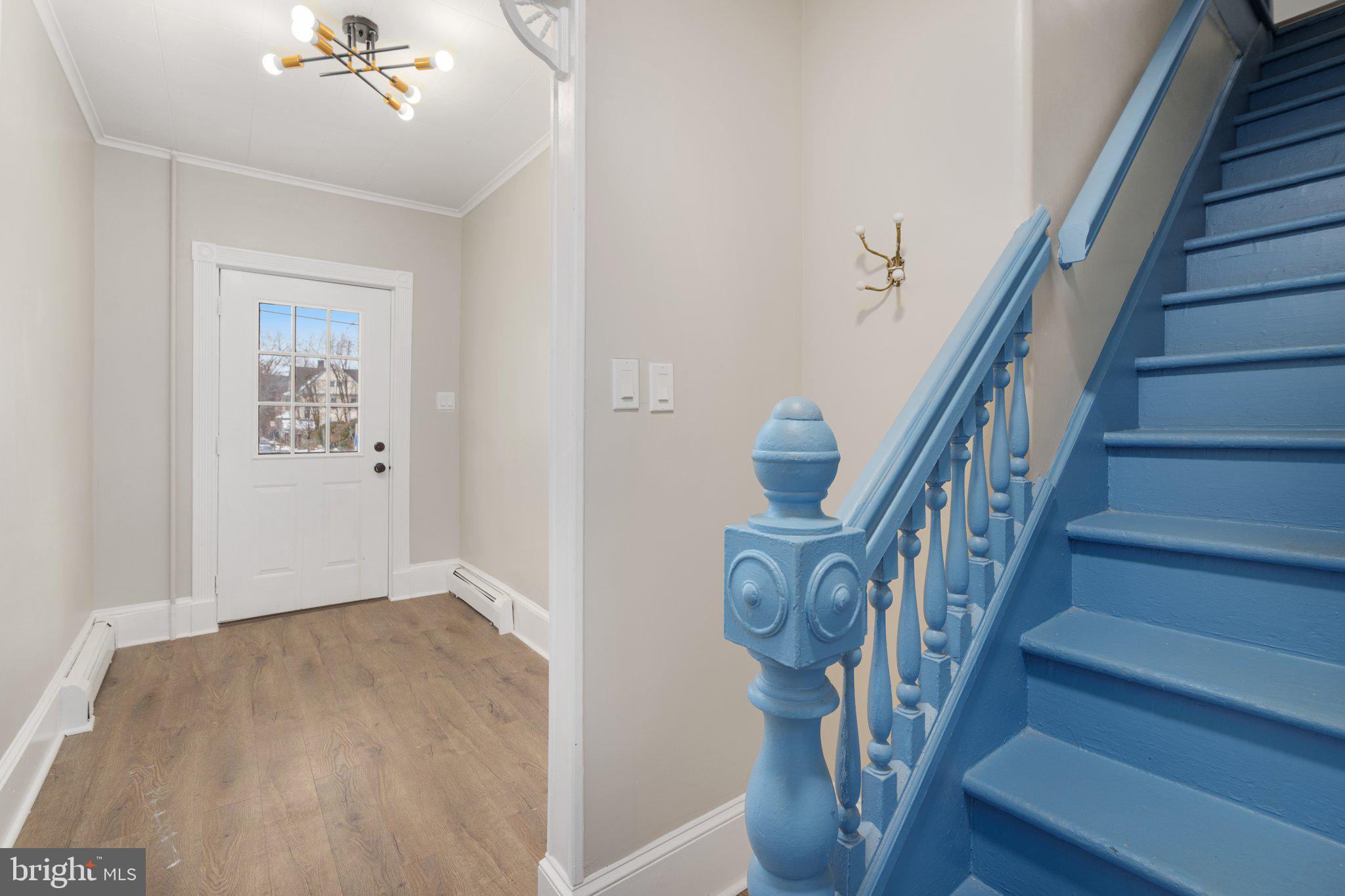 STROUDSBURG - Residential Income